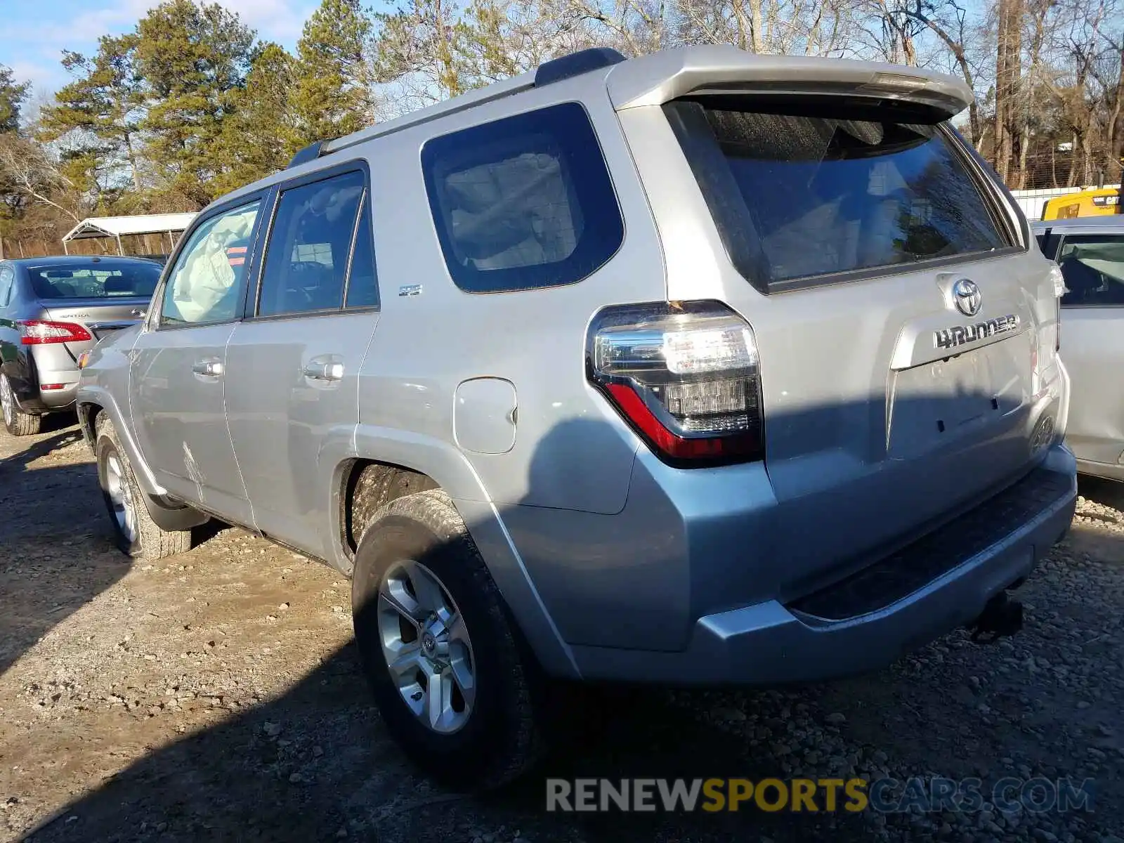 3 Photograph of a damaged car JTEZU5JR0K5195542 TOYOTA 4RUNNER 2019