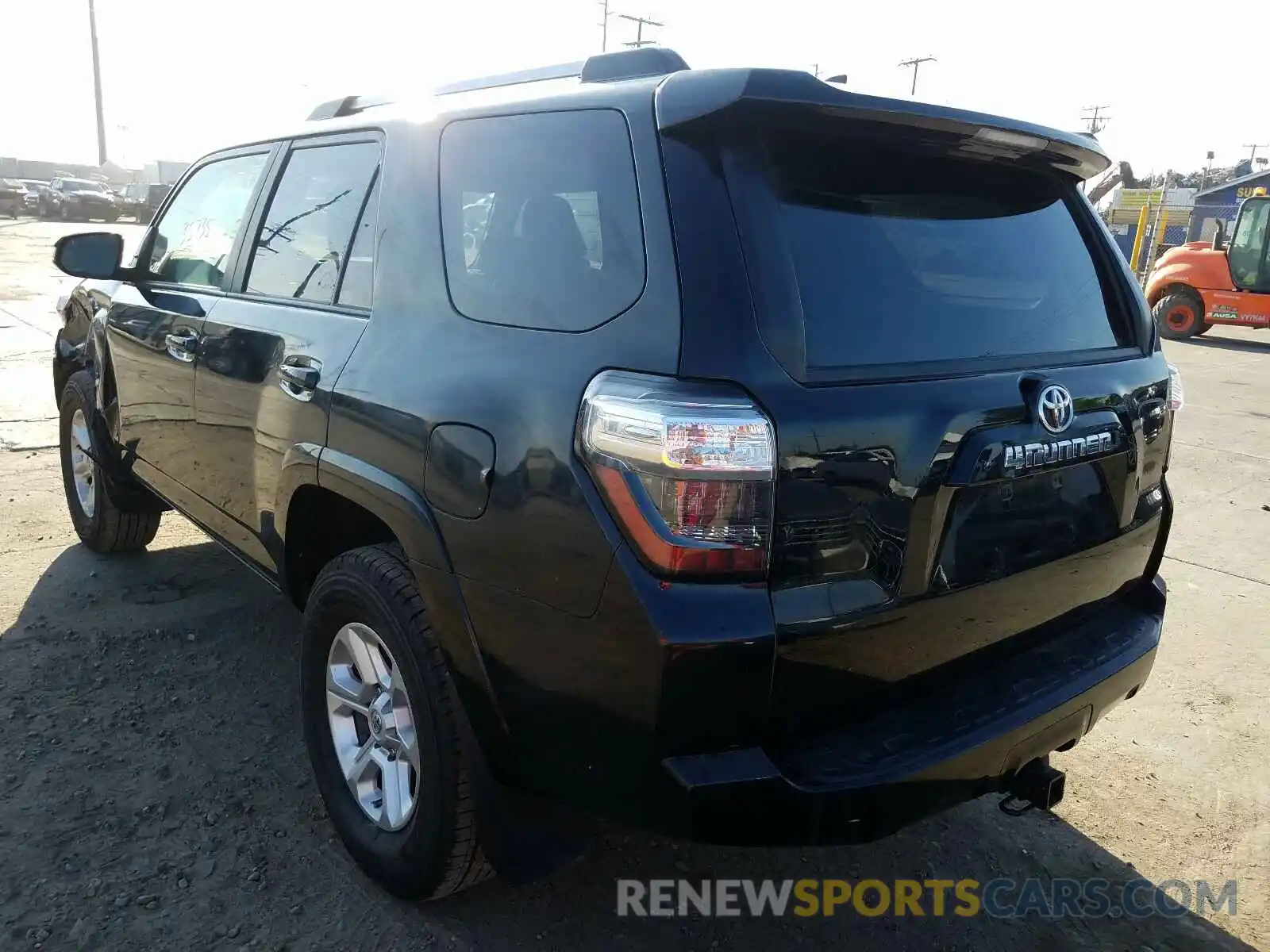 3 Photograph of a damaged car JTEZU5JR0K5197503 TOYOTA 4RUNNER 2019