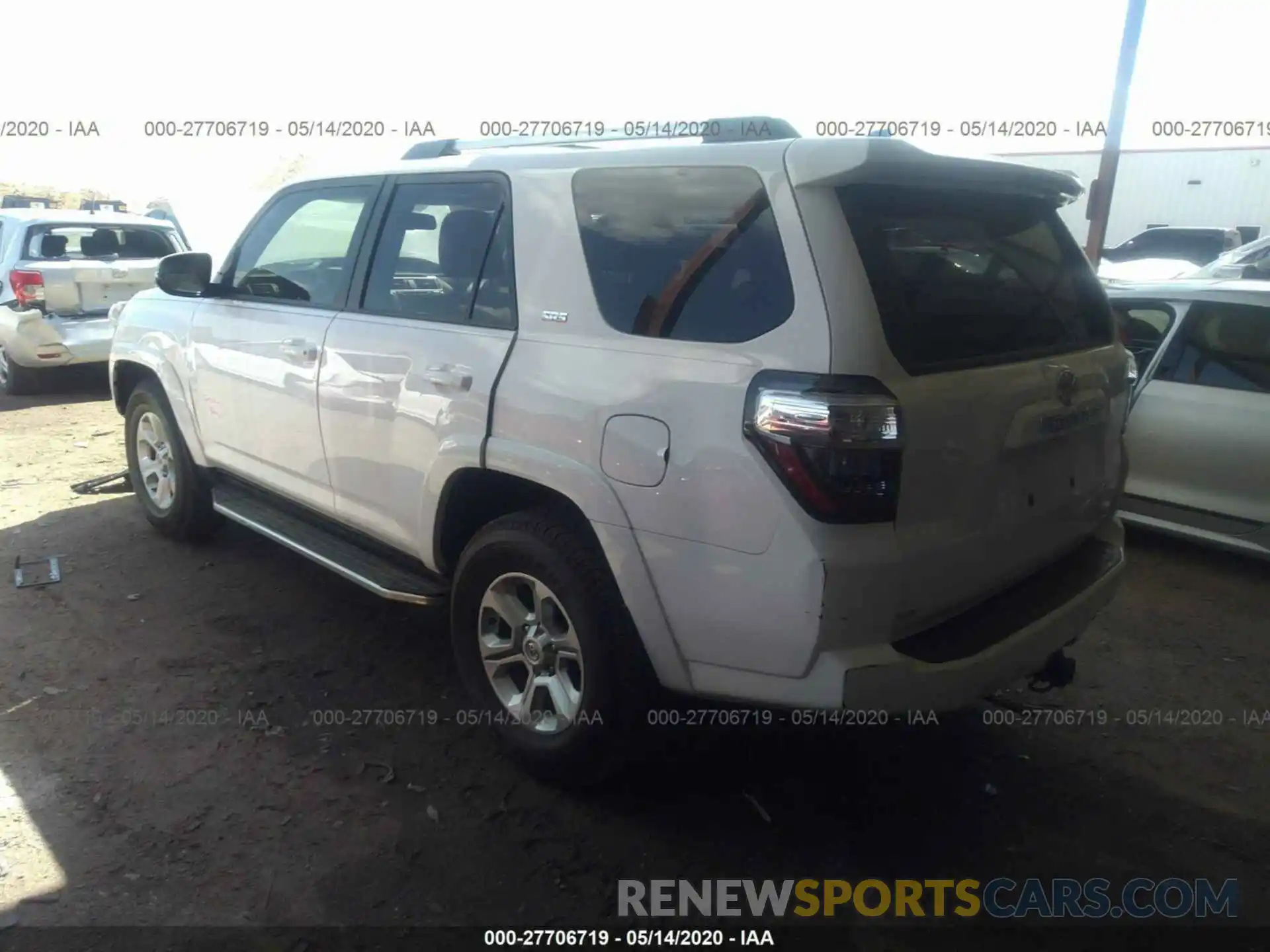 3 Фотография поврежденного автомобиля JTEZU5JR0K5197856 TOYOTA 4RUNNER 2019