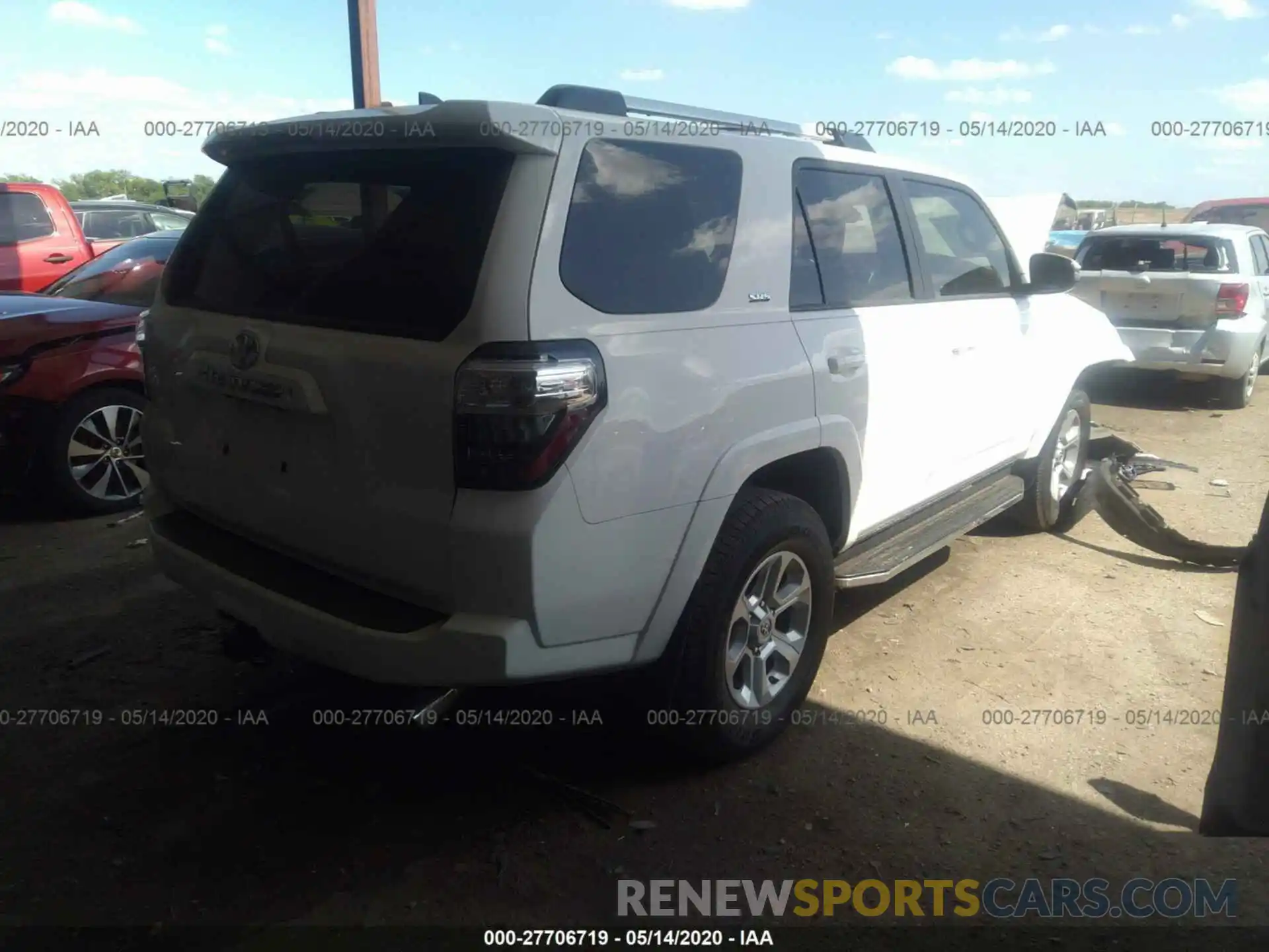 4 Photograph of a damaged car JTEZU5JR0K5197856 TOYOTA 4RUNNER 2019