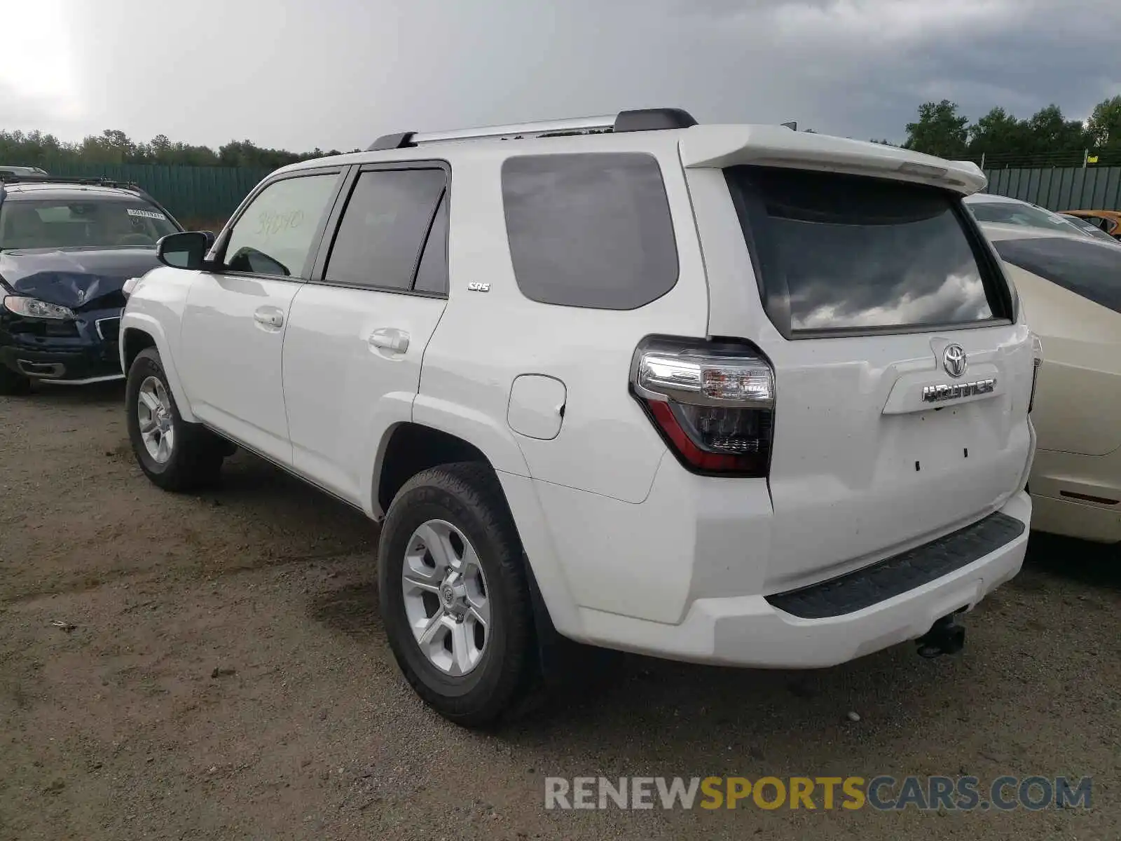 3 Фотография поврежденного автомобиля JTEZU5JR0K5198117 TOYOTA 4RUNNER 2019