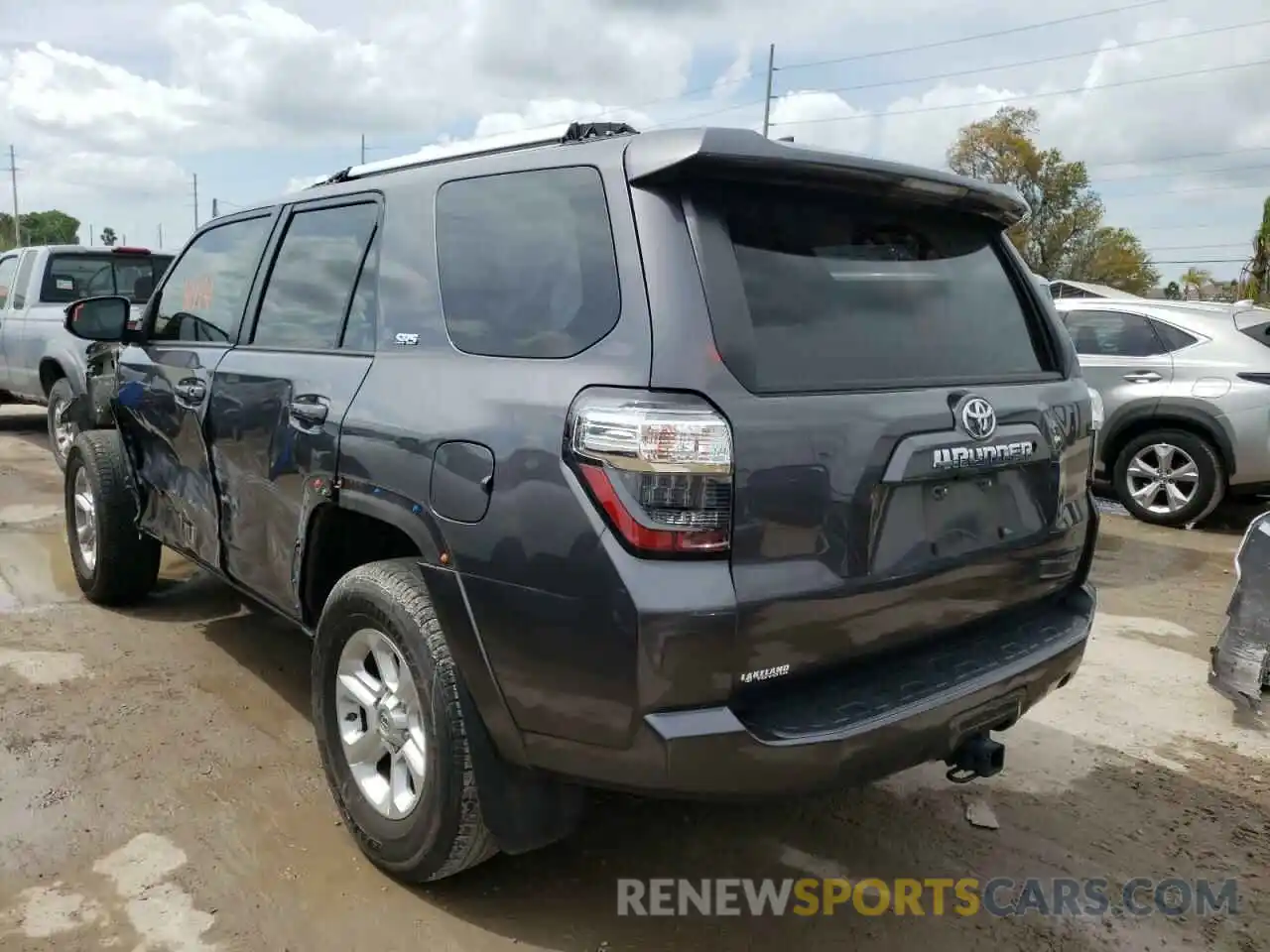 3 Photograph of a damaged car JTEZU5JR0K5198845 TOYOTA 4RUNNER 2019