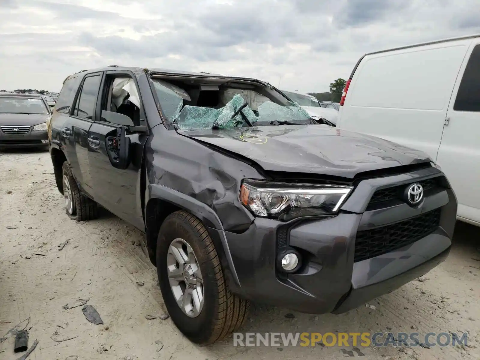 1 Photograph of a damaged car JTEZU5JR0K5200948 TOYOTA 4RUNNER 2019