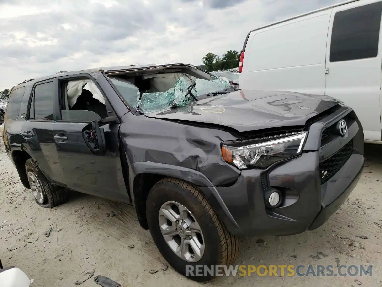 9 Фотография поврежденного автомобиля JTEZU5JR0K5200948 TOYOTA 4RUNNER 2019