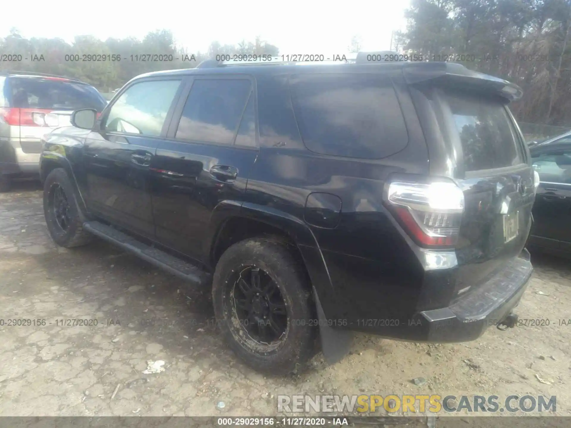 3 Photograph of a damaged car JTEZU5JR0K5201369 TOYOTA 4RUNNER 2019