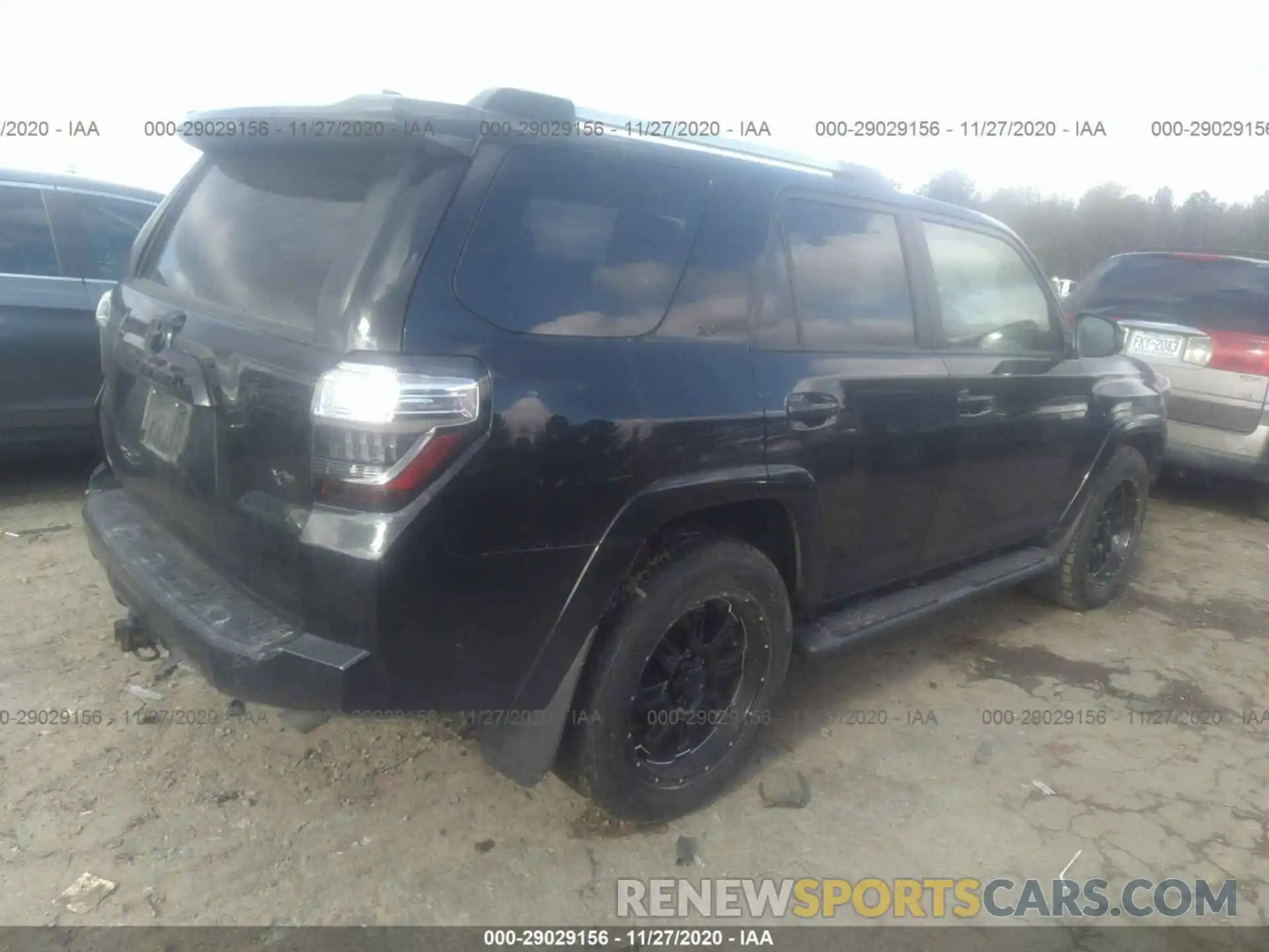 4 Photograph of a damaged car JTEZU5JR0K5201369 TOYOTA 4RUNNER 2019