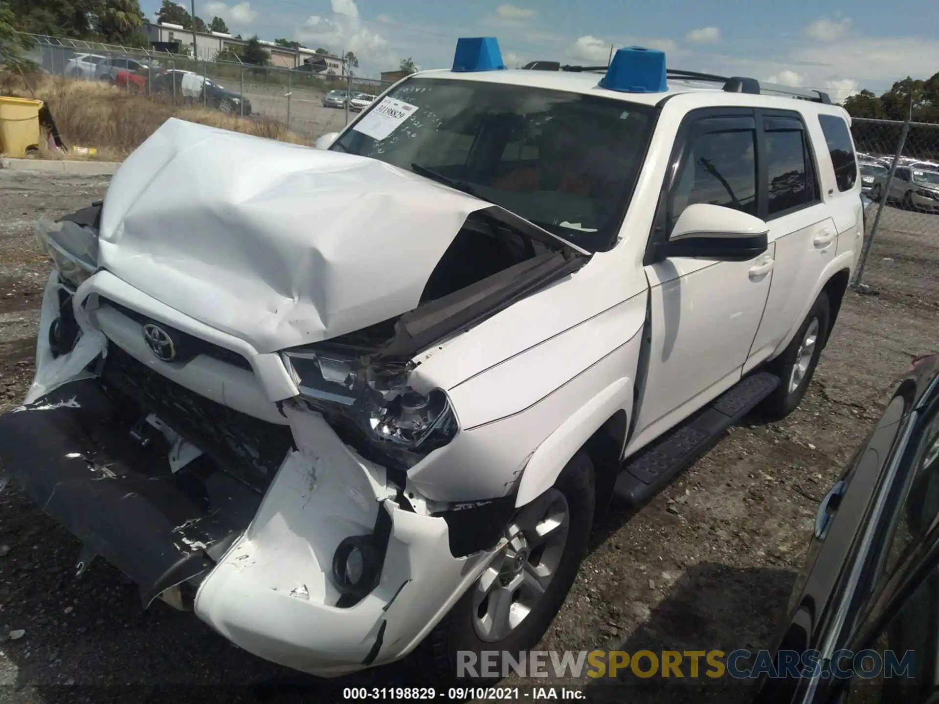 2 Photograph of a damaged car JTEZU5JR0K5202165 TOYOTA 4RUNNER 2019