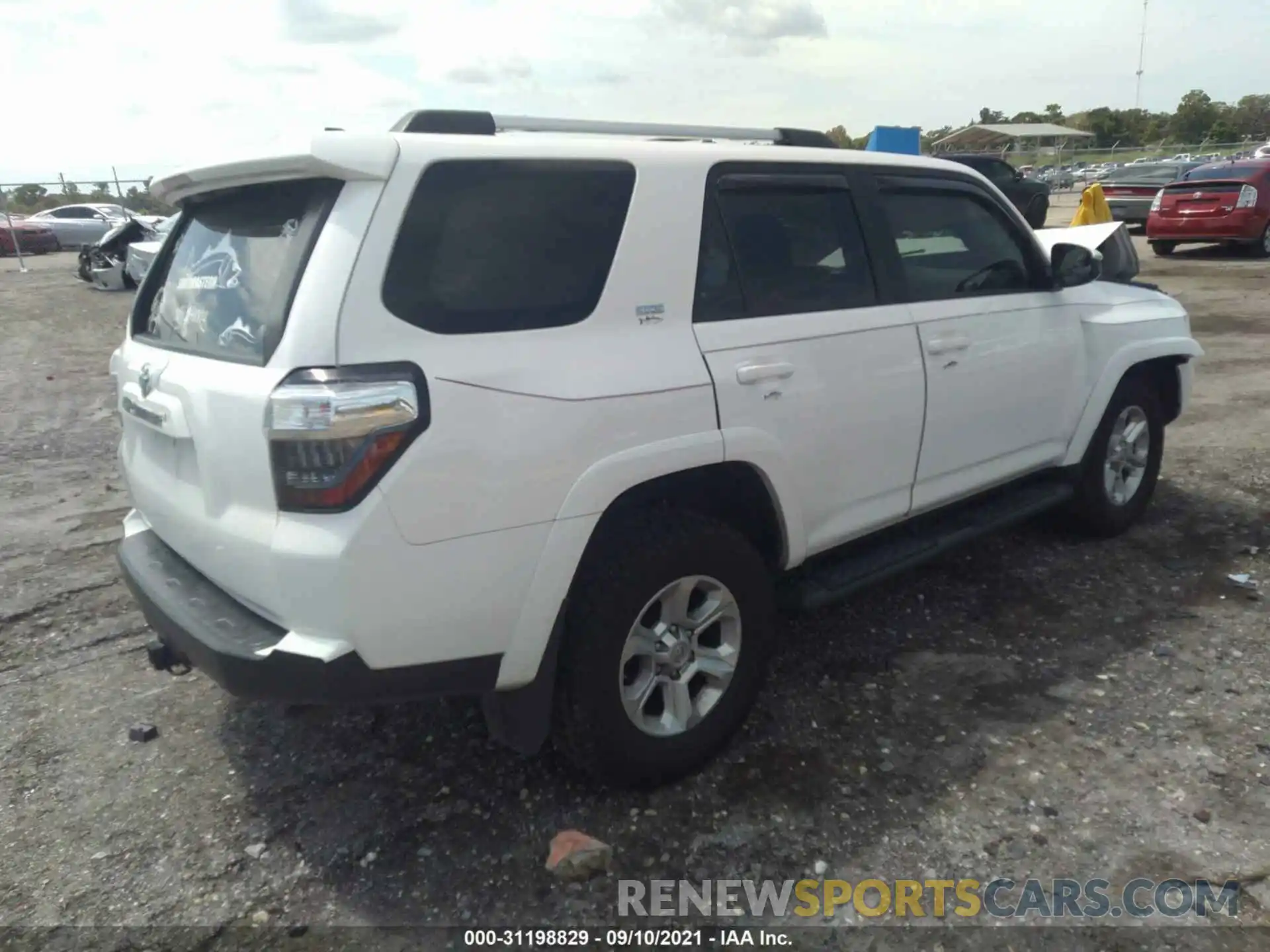 4 Фотография поврежденного автомобиля JTEZU5JR0K5202165 TOYOTA 4RUNNER 2019