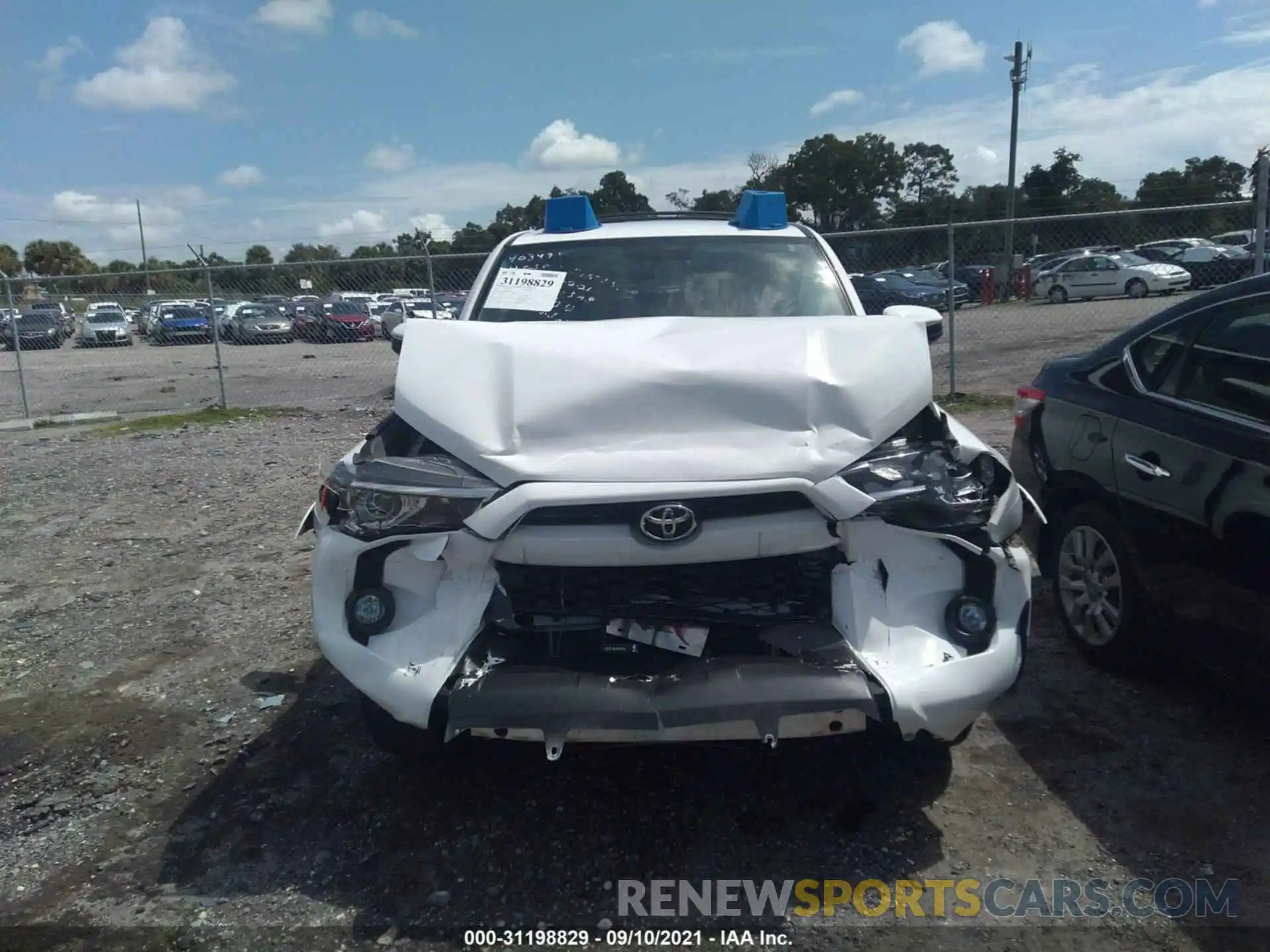 6 Photograph of a damaged car JTEZU5JR0K5202165 TOYOTA 4RUNNER 2019