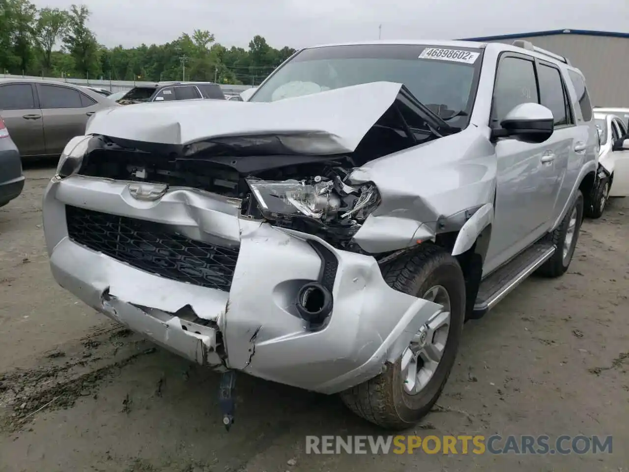 2 Photograph of a damaged car JTEZU5JR0K5202439 TOYOTA 4RUNNER 2019