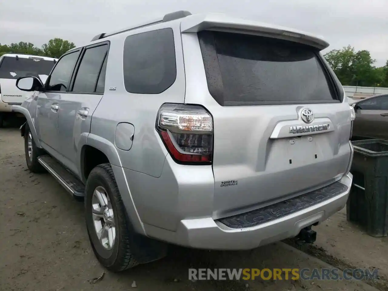 3 Photograph of a damaged car JTEZU5JR0K5202439 TOYOTA 4RUNNER 2019