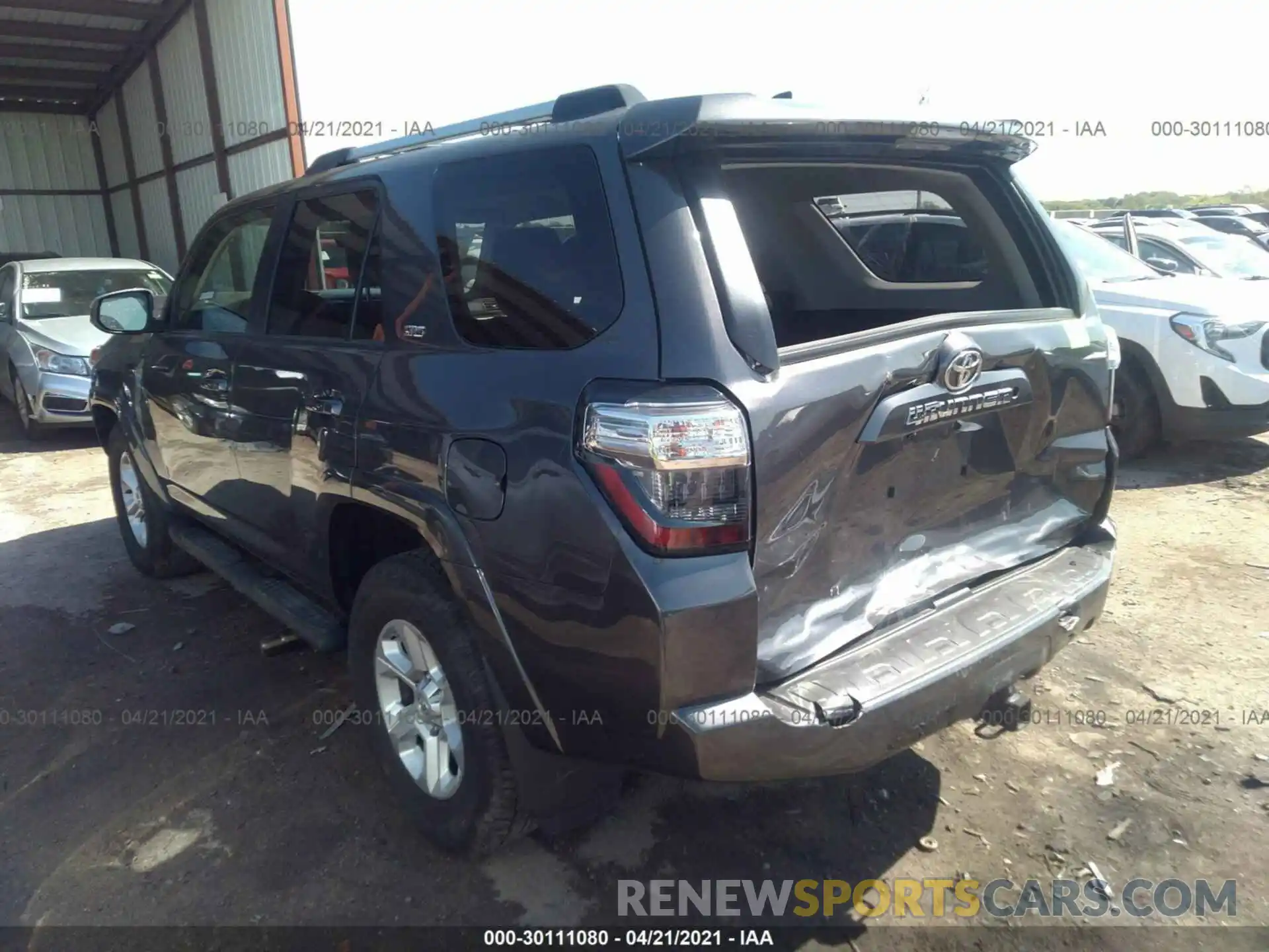 3 Photograph of a damaged car JTEZU5JR0K5204286 TOYOTA 4RUNNER 2019