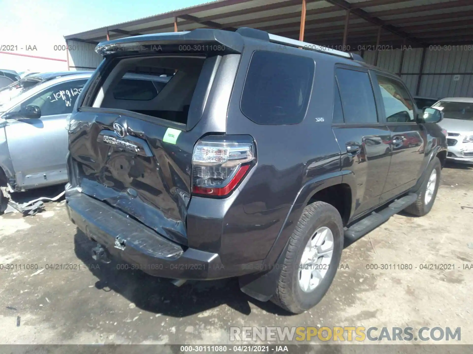 4 Фотография поврежденного автомобиля JTEZU5JR0K5204286 TOYOTA 4RUNNER 2019