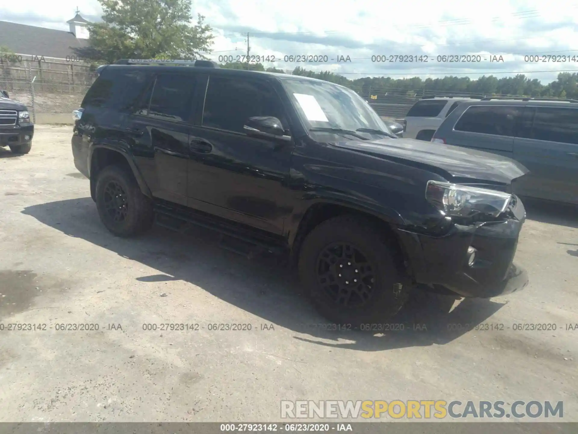 1 Photograph of a damaged car JTEZU5JR0K5204658 TOYOTA 4RUNNER 2019