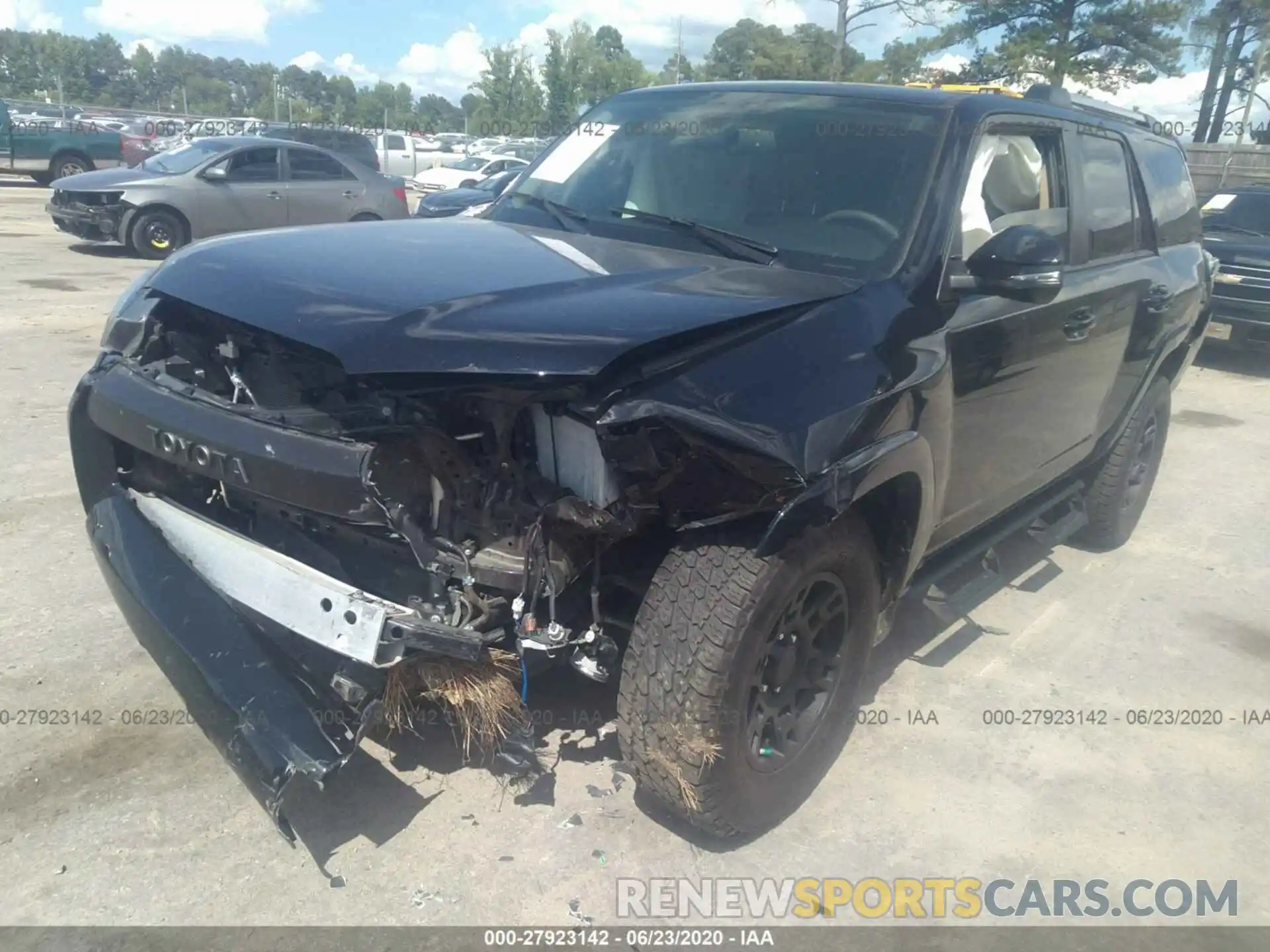 6 Photograph of a damaged car JTEZU5JR0K5204658 TOYOTA 4RUNNER 2019