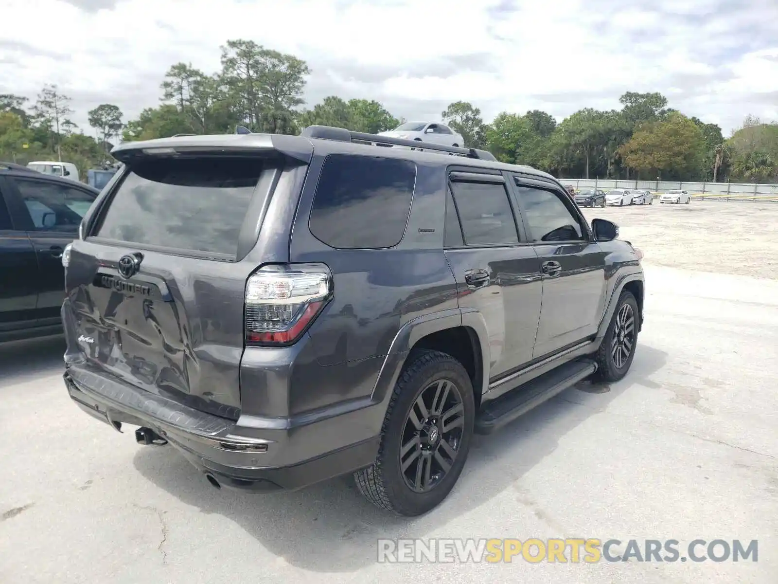 4 Photograph of a damaged car JTEZU5JR0K5207298 TOYOTA 4RUNNER 2019