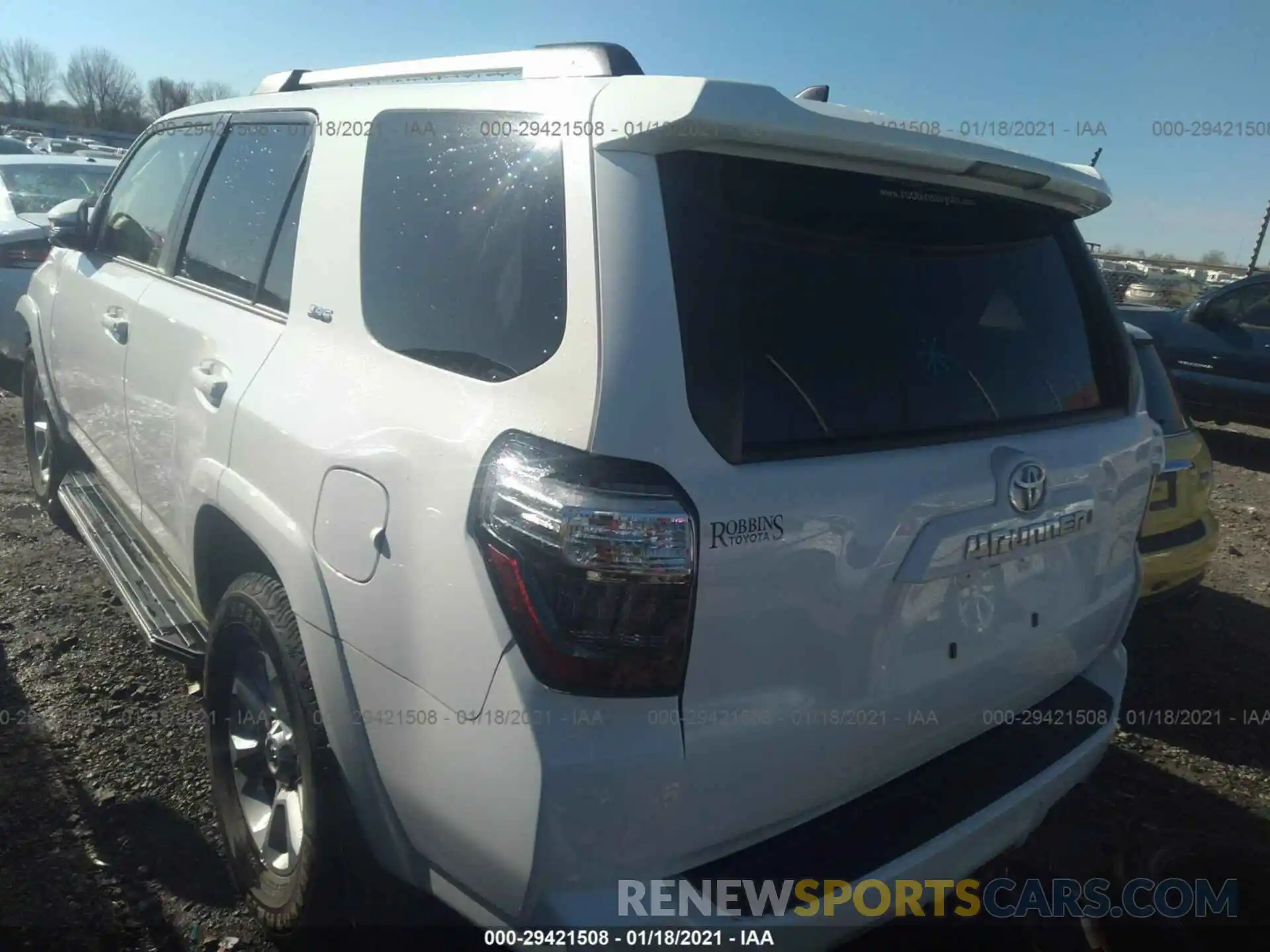 3 Photograph of a damaged car JTEZU5JR0K5212985 TOYOTA 4RUNNER 2019