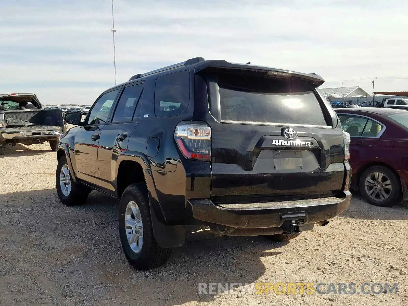 3 Photograph of a damaged car JTEZU5JR1K5192696 TOYOTA 4RUNNER 2019