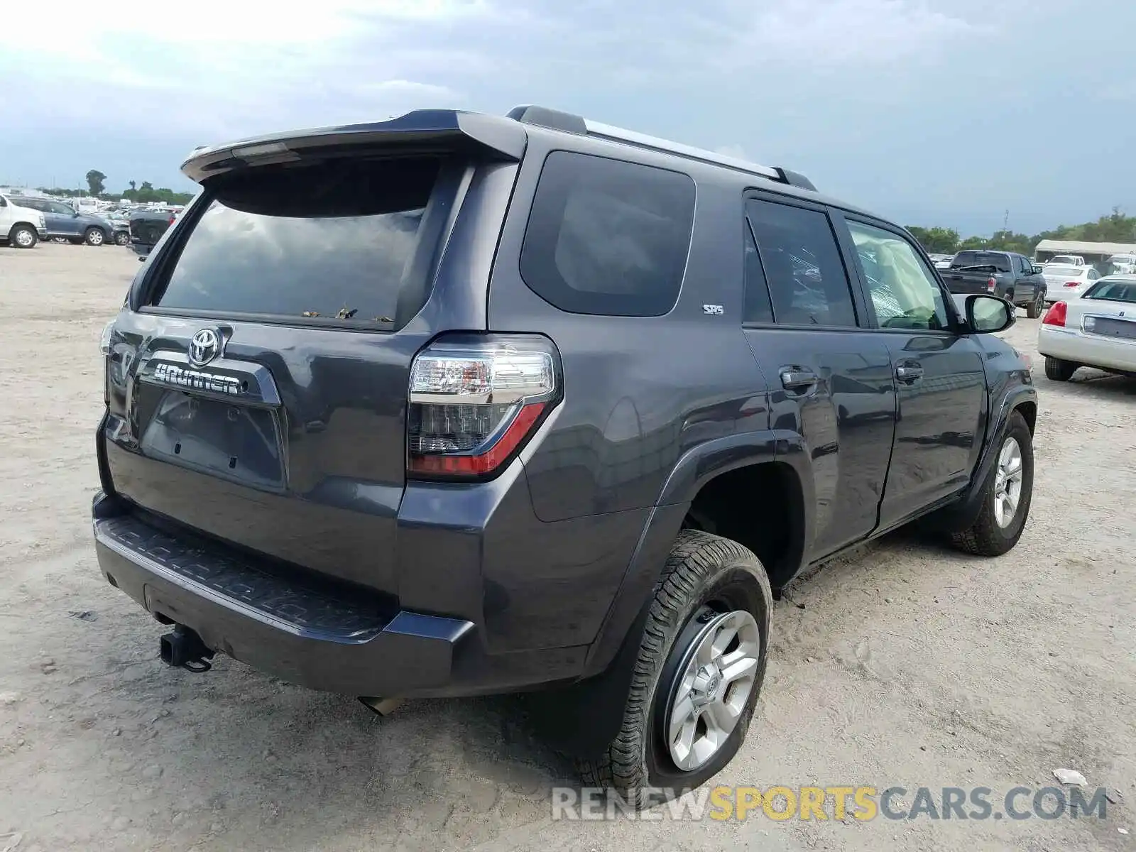 4 Photograph of a damaged car JTEZU5JR1K5193587 TOYOTA 4RUNNER 2019