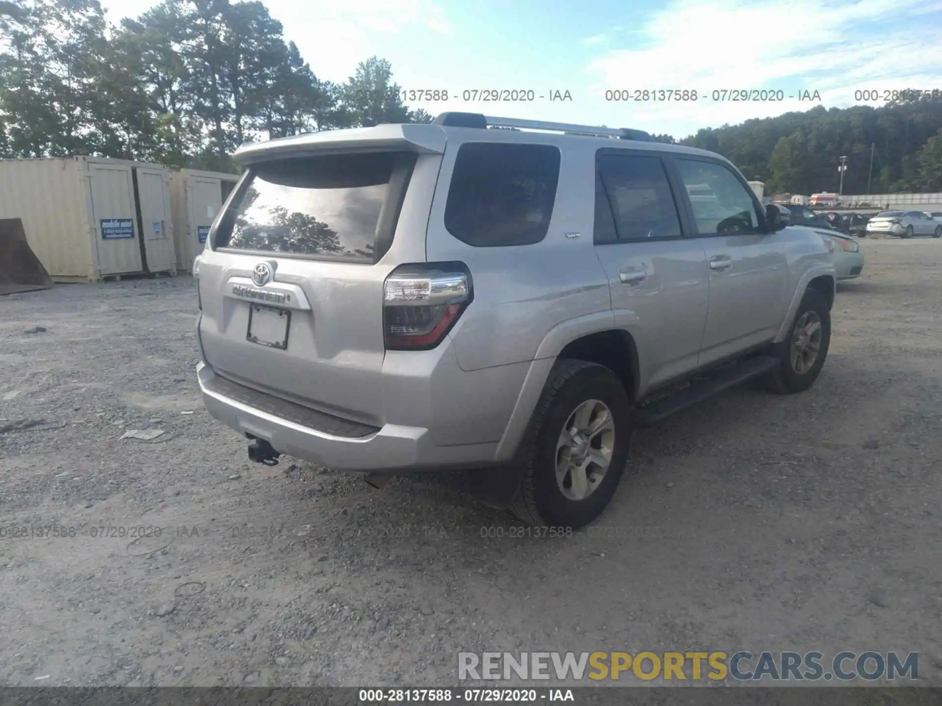 4 Photograph of a damaged car JTEZU5JR1K5200909 TOYOTA 4RUNNER 2019