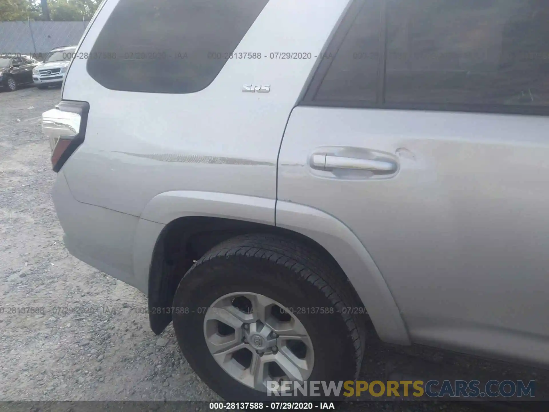 6 Photograph of a damaged car JTEZU5JR1K5200909 TOYOTA 4RUNNER 2019