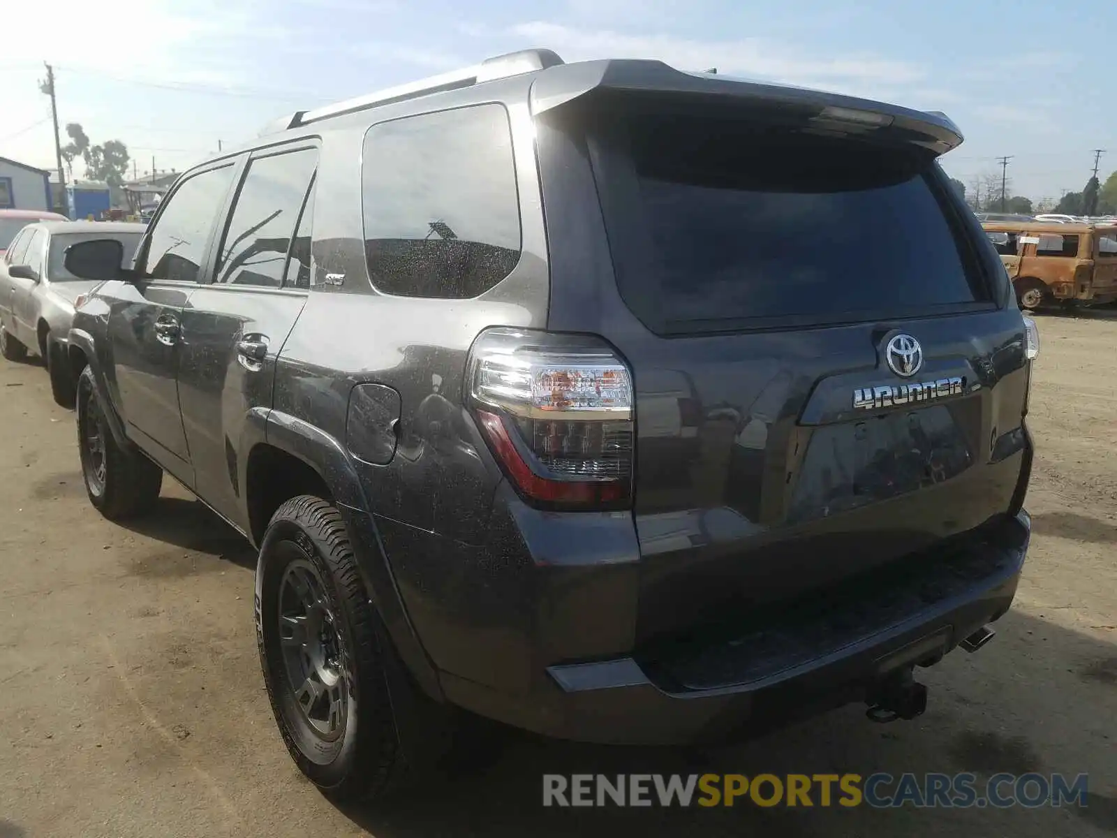 3 Photograph of a damaged car JTEZU5JR1K5204278 TOYOTA 4RUNNER 2019