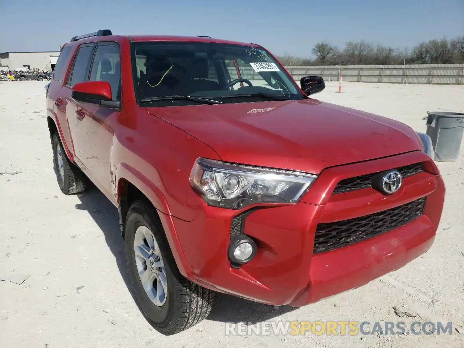 1 Photograph of a damaged car JTEZU5JR1K5205009 TOYOTA 4RUNNER 2019