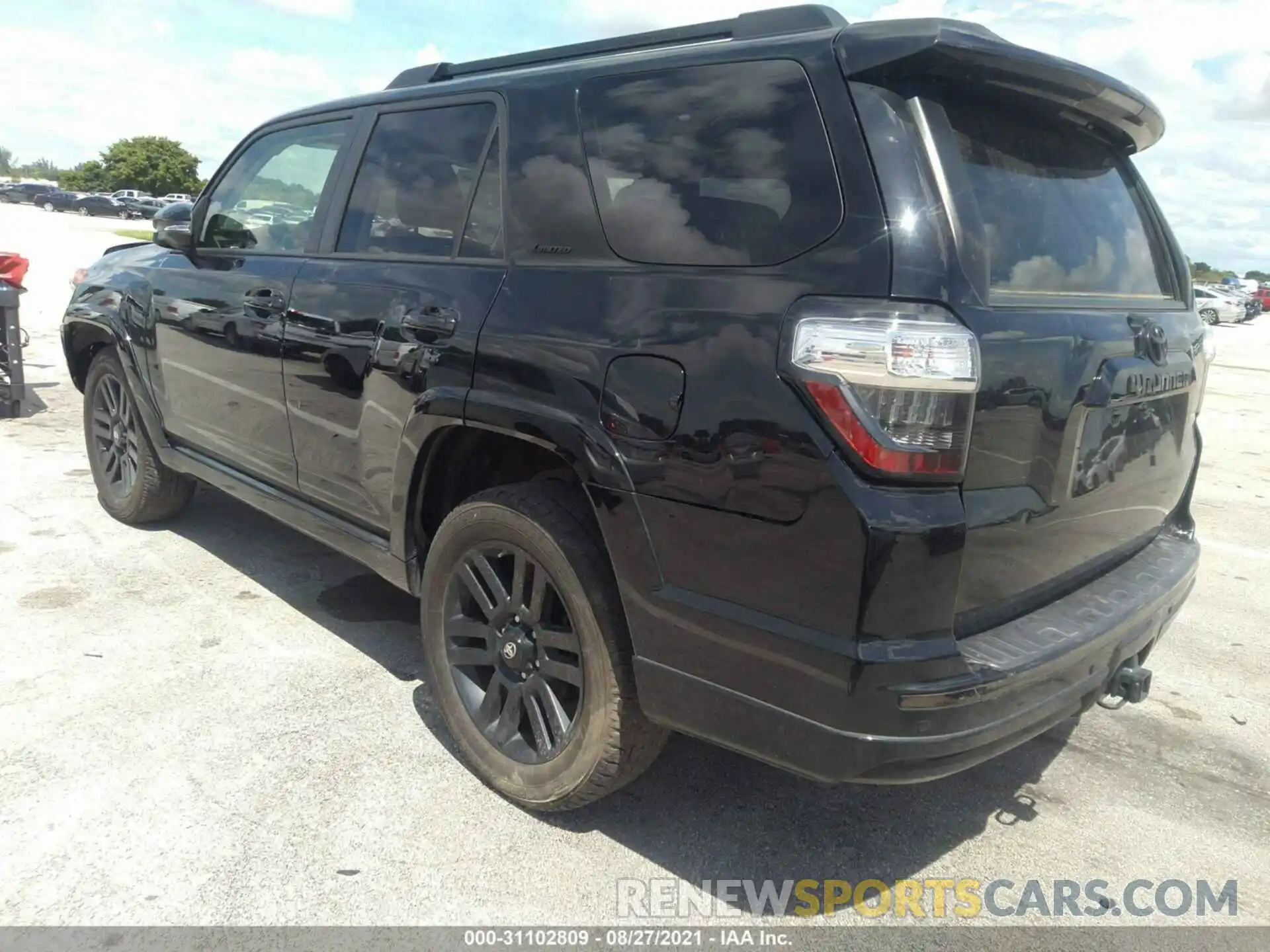 3 Photograph of a damaged car JTEZU5JR1K5207715 TOYOTA 4RUNNER 2019