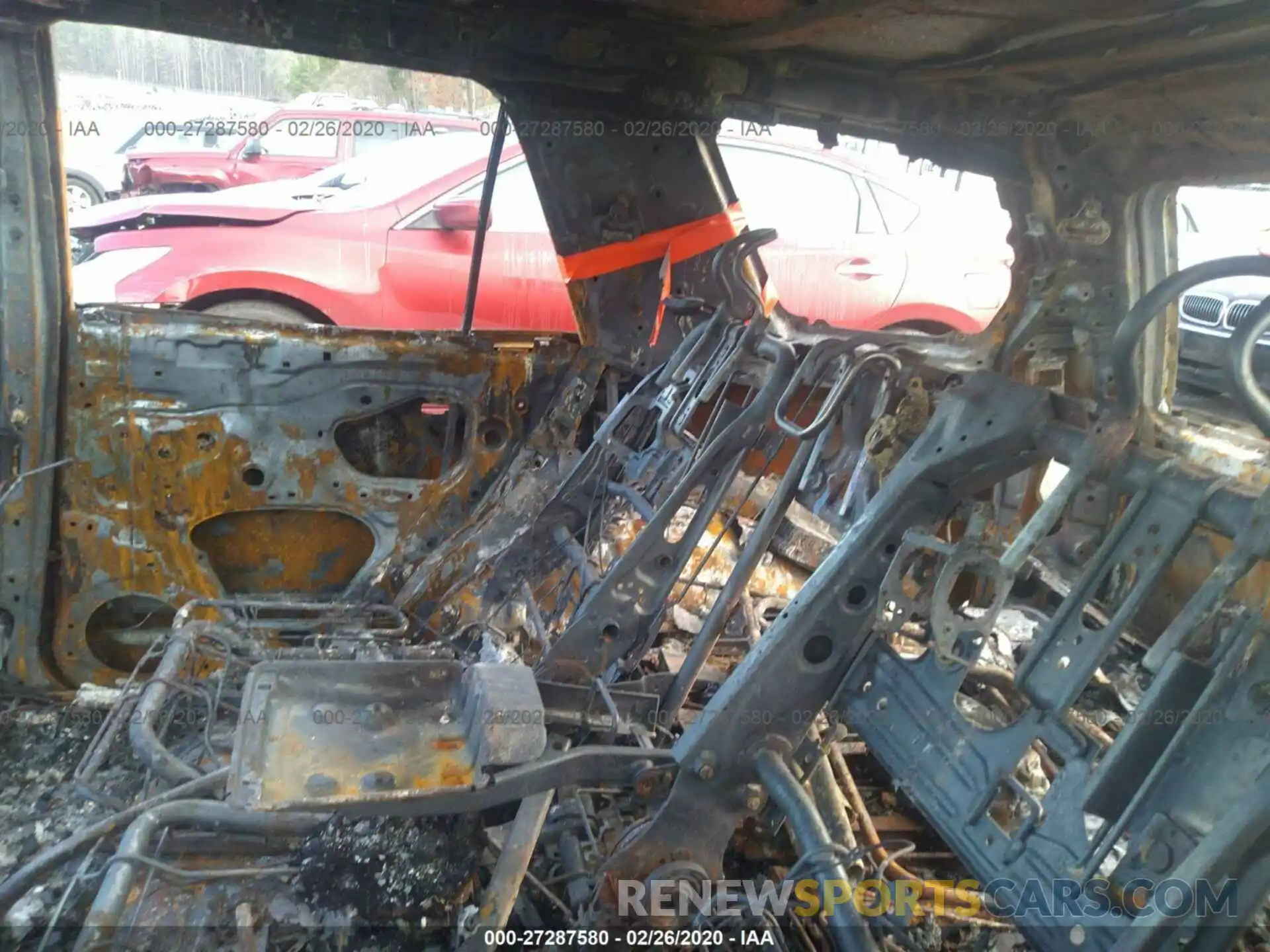 8 Photograph of a damaged car JTEZU5JR1K5209075 TOYOTA 4RUNNER 2019