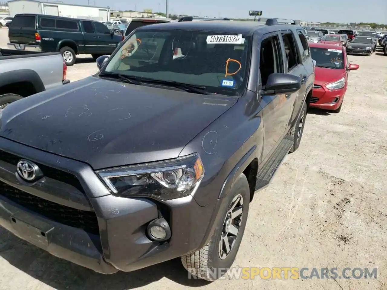 9 Photograph of a damaged car JTEZU5JR1K5210016 TOYOTA 4RUNNER 2019