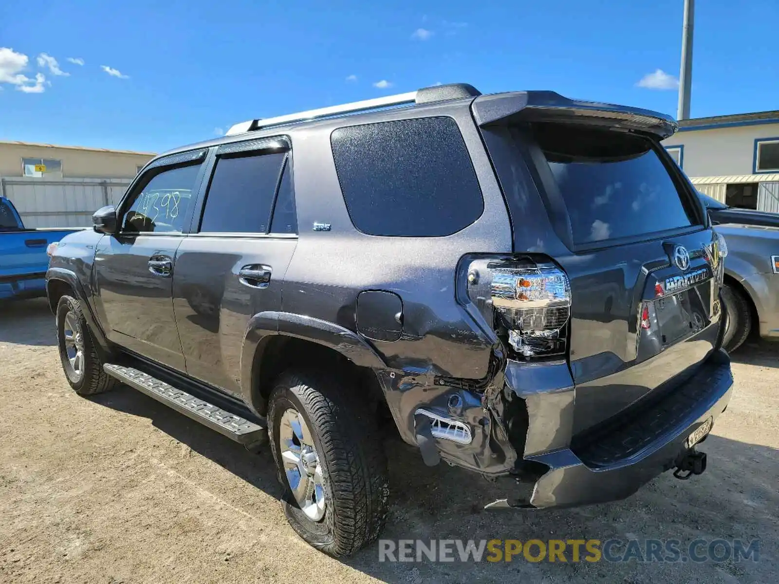 3 Photograph of a damaged car JTEZU5JR1K5212039 TOYOTA 4RUNNER 2019