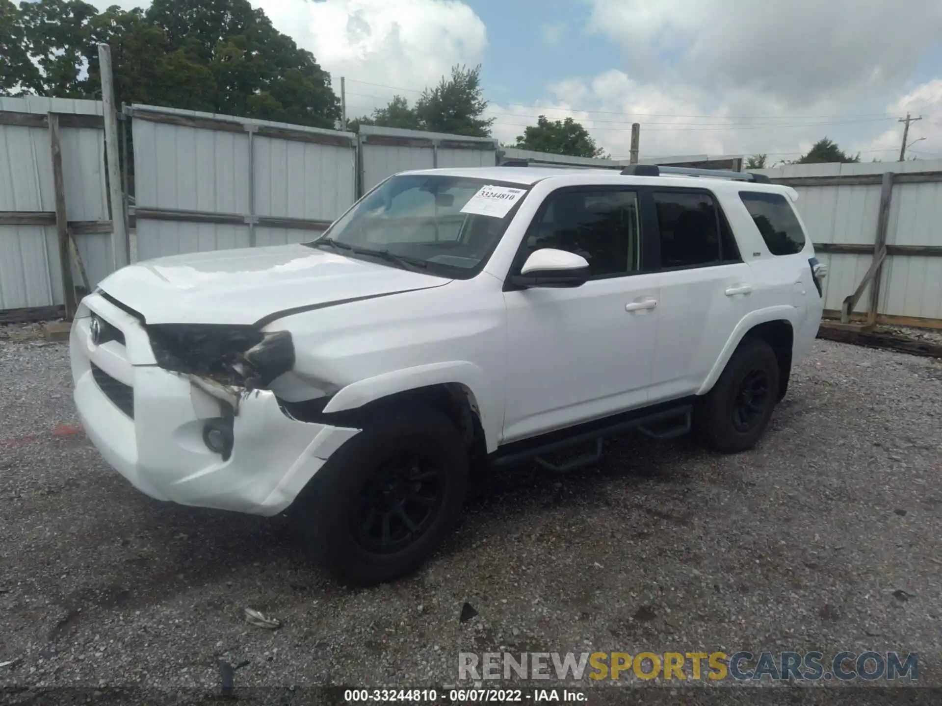 2 Photograph of a damaged car JTEZU5JR2K5198670 TOYOTA 4RUNNER 2019