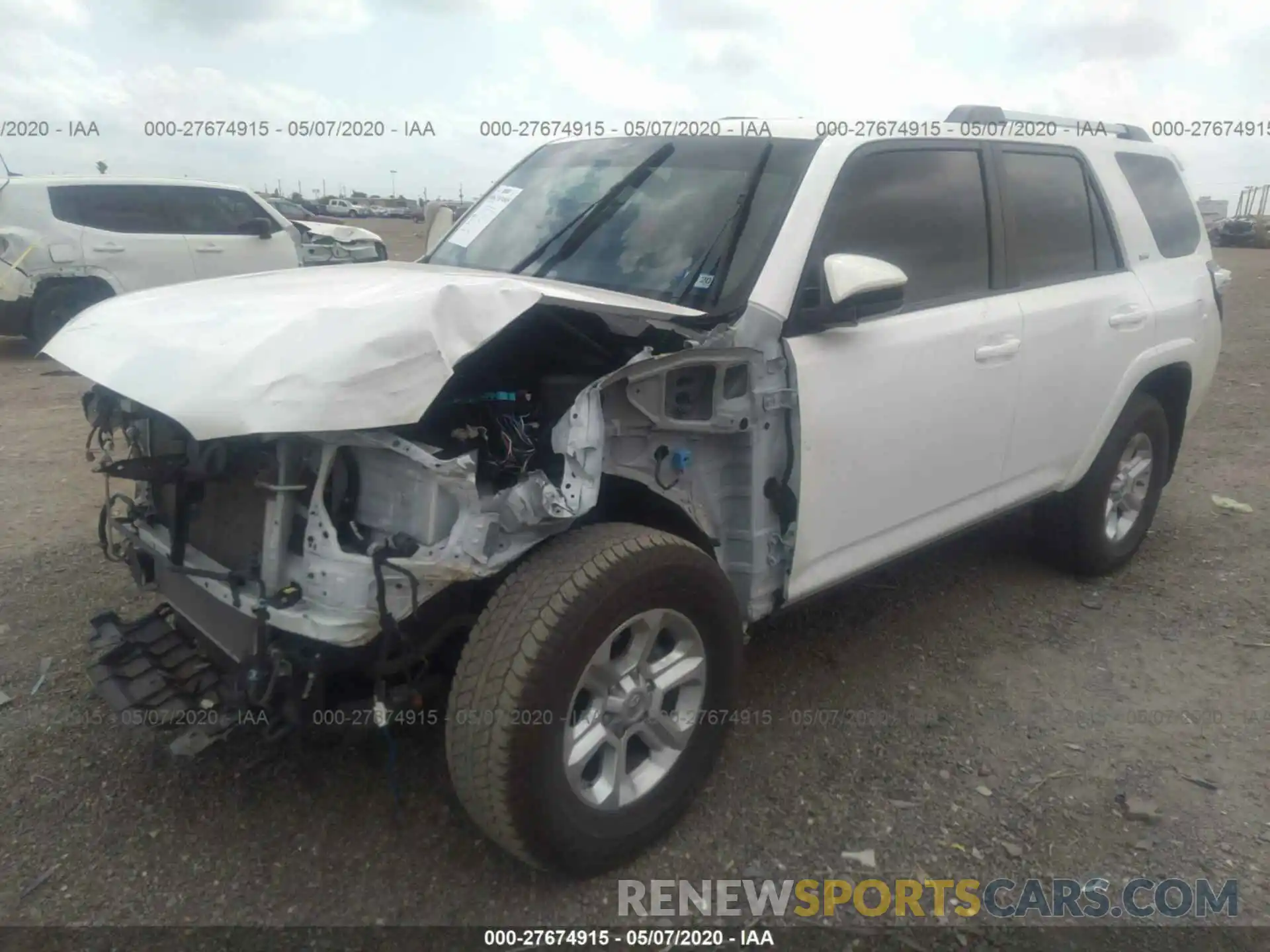 2 Photograph of a damaged car JTEZU5JR2K5199463 TOYOTA 4RUNNER 2019