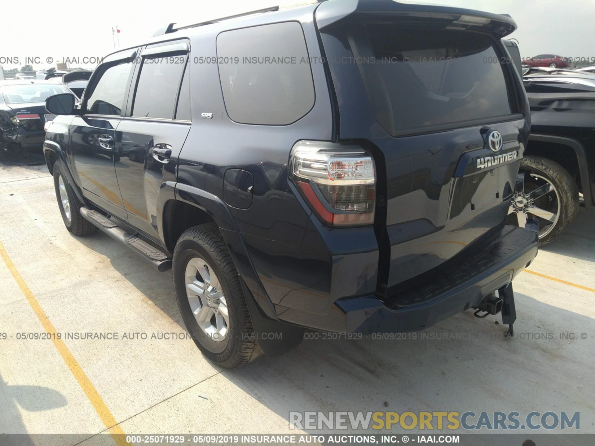 3 Фотография поврежденного автомобиля JTEZU5JR2K5202166 TOYOTA 4RUNNER 2019