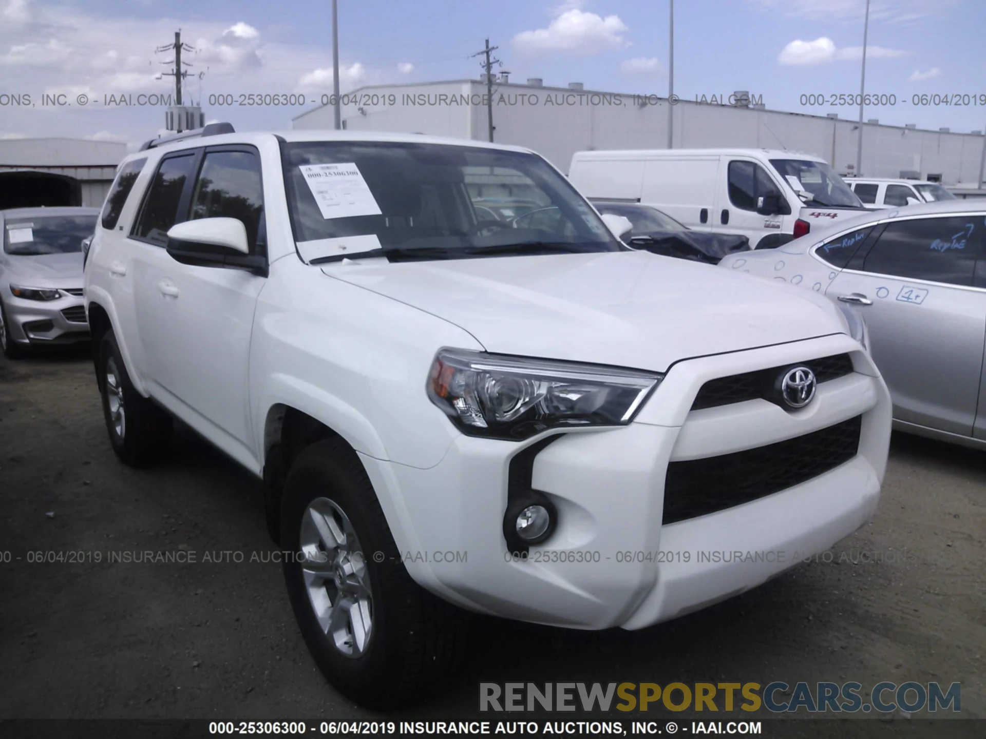 1 Photograph of a damaged car JTEZU5JR2K5202376 TOYOTA 4RUNNER 2019