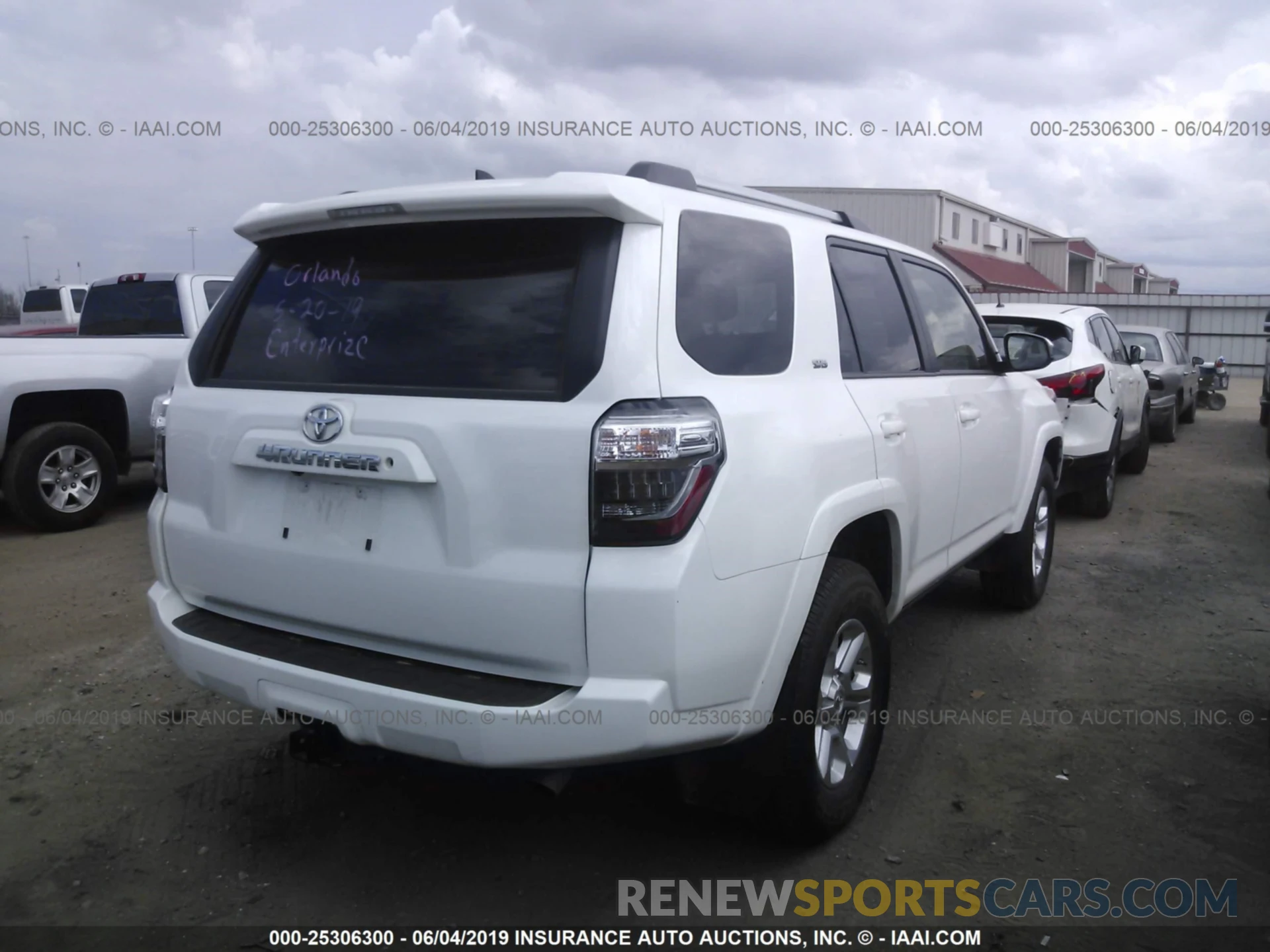 4 Фотография поврежденного автомобиля JTEZU5JR2K5202376 TOYOTA 4RUNNER 2019