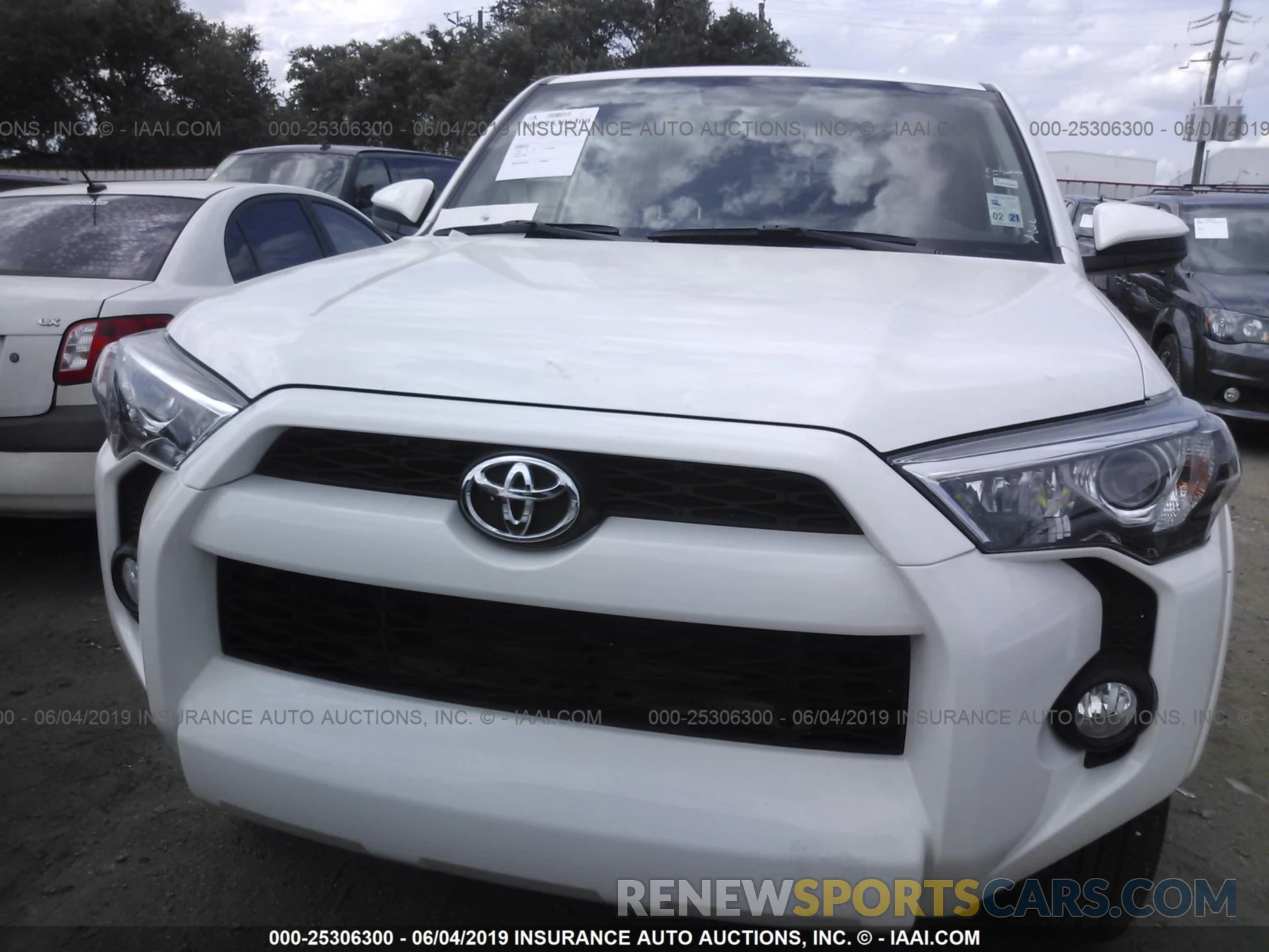 6 Photograph of a damaged car JTEZU5JR2K5202376 TOYOTA 4RUNNER 2019