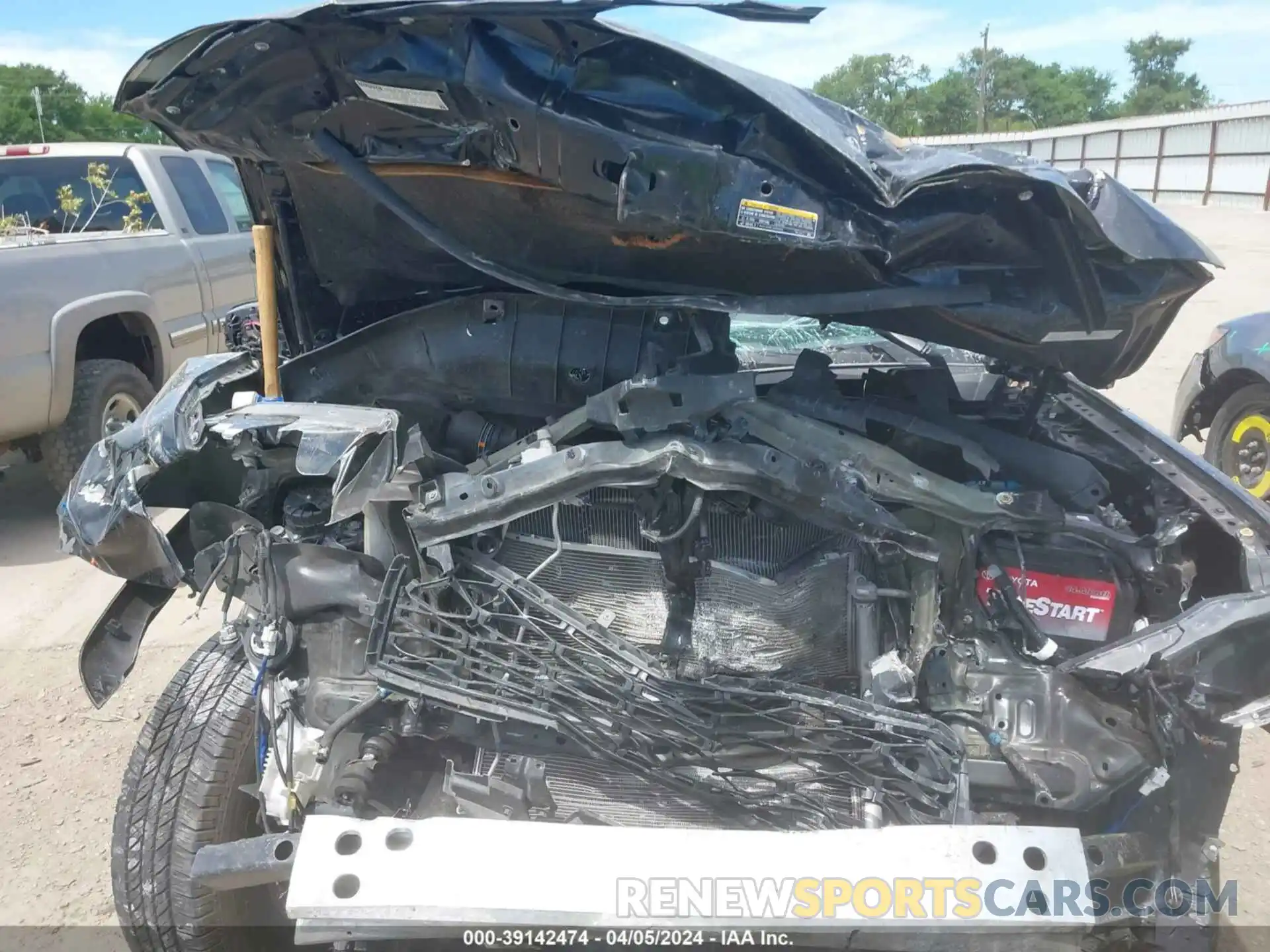 10 Photograph of a damaged car JTEZU5JR2K5203494 TOYOTA 4RUNNER 2019