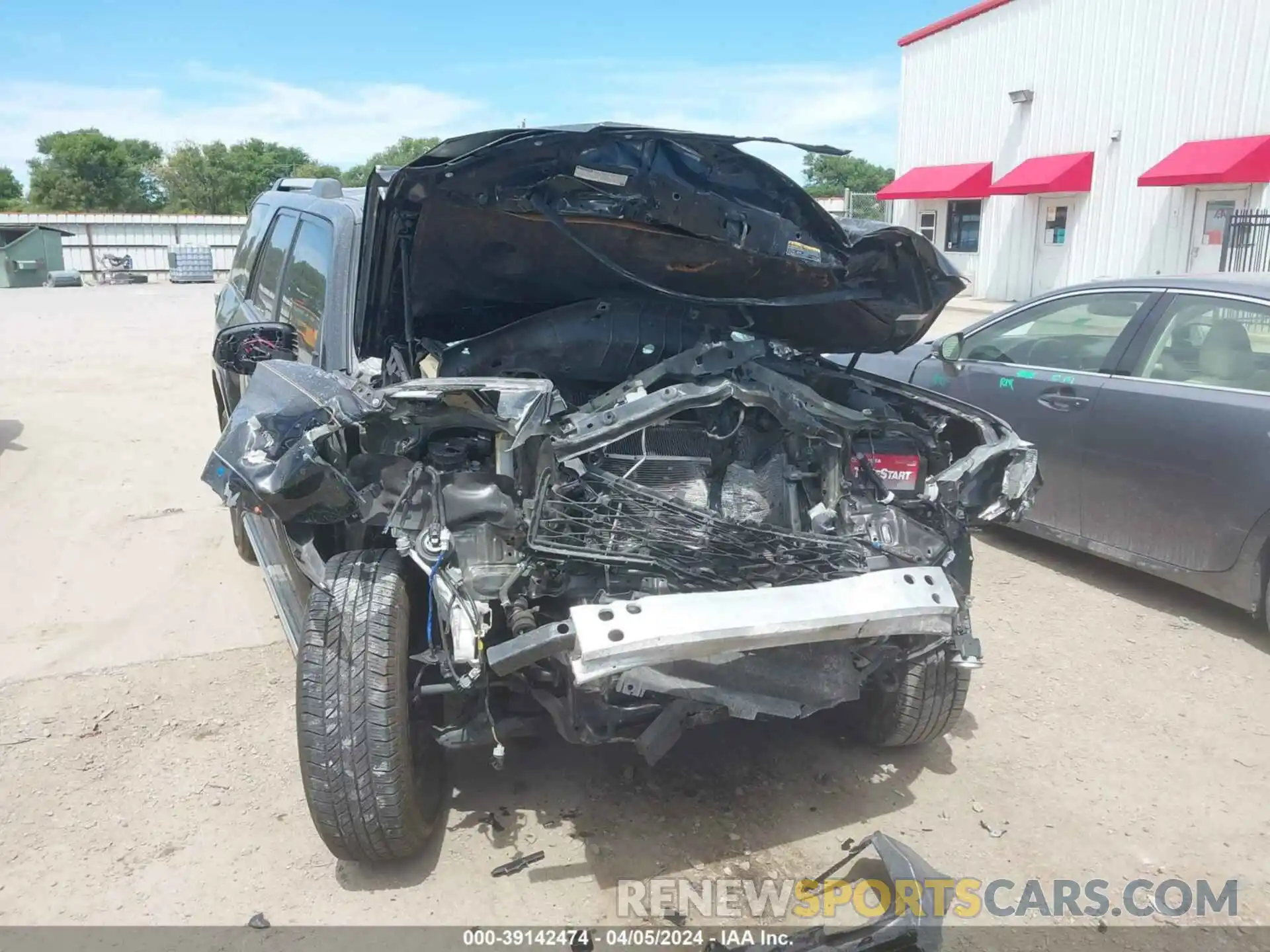 12 Photograph of a damaged car JTEZU5JR2K5203494 TOYOTA 4RUNNER 2019