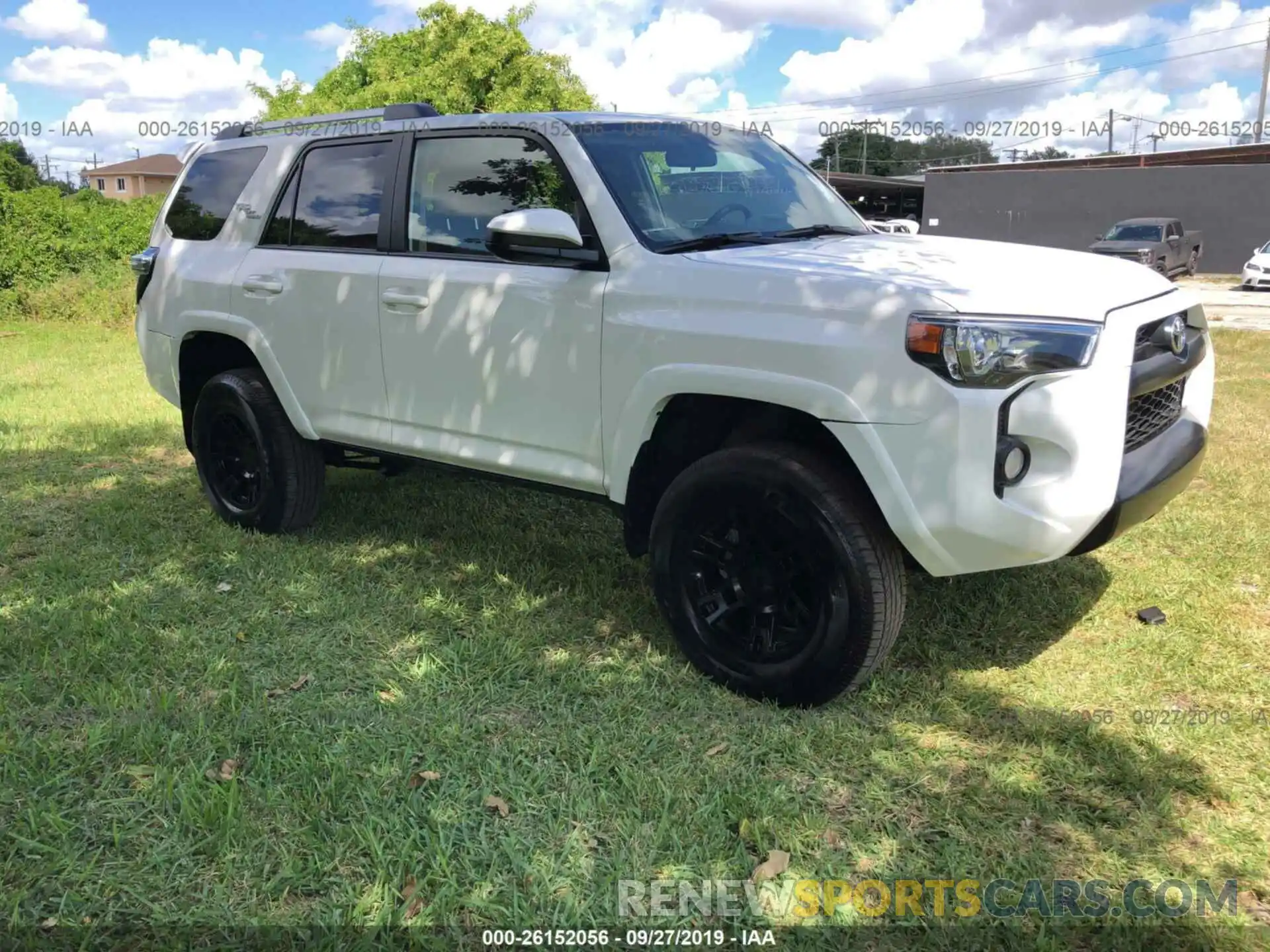 1 Photograph of a damaged car JTEZU5JR2K5204869 TOYOTA 4RUNNER 2019