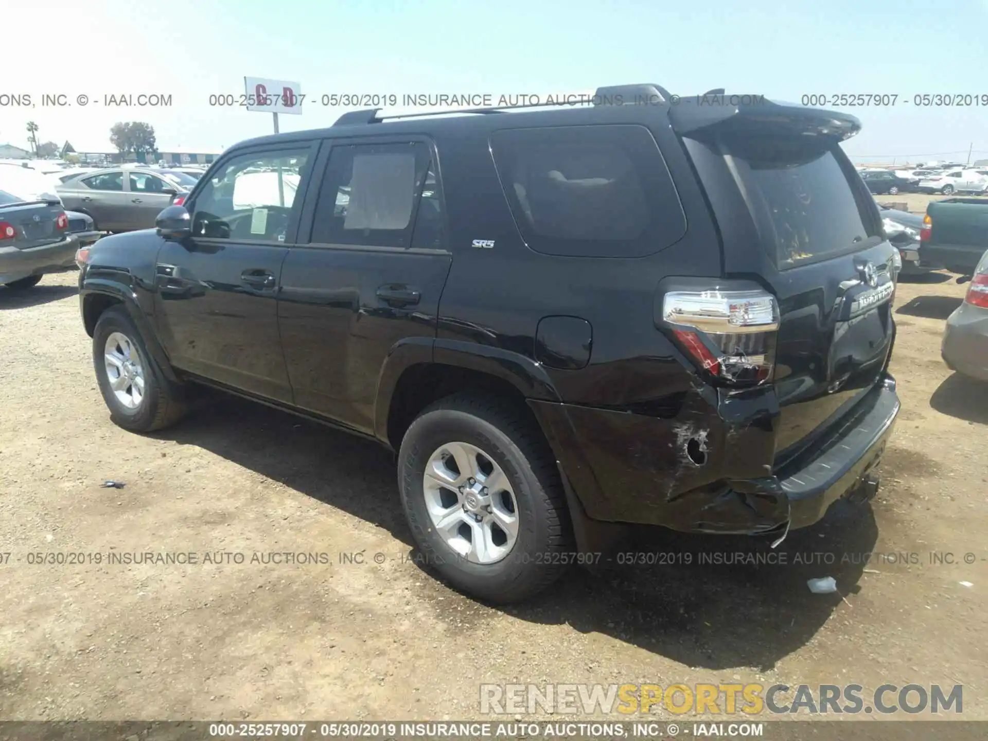 3 Photograph of a damaged car JTEZU5JR2K5206010 TOYOTA 4RUNNER 2019