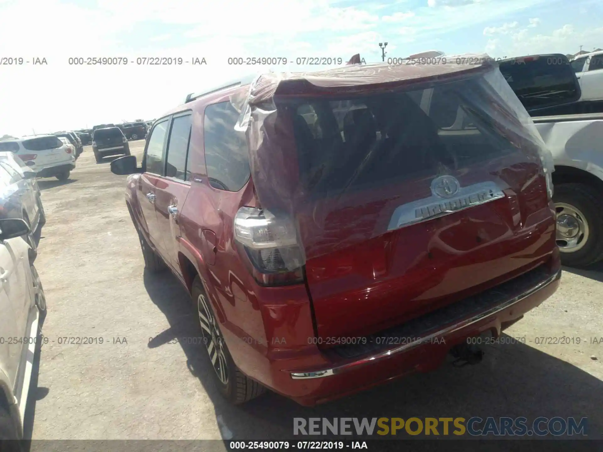 3 Photograph of a damaged car JTEZU5JR2K5206475 TOYOTA 4RUNNER 2019