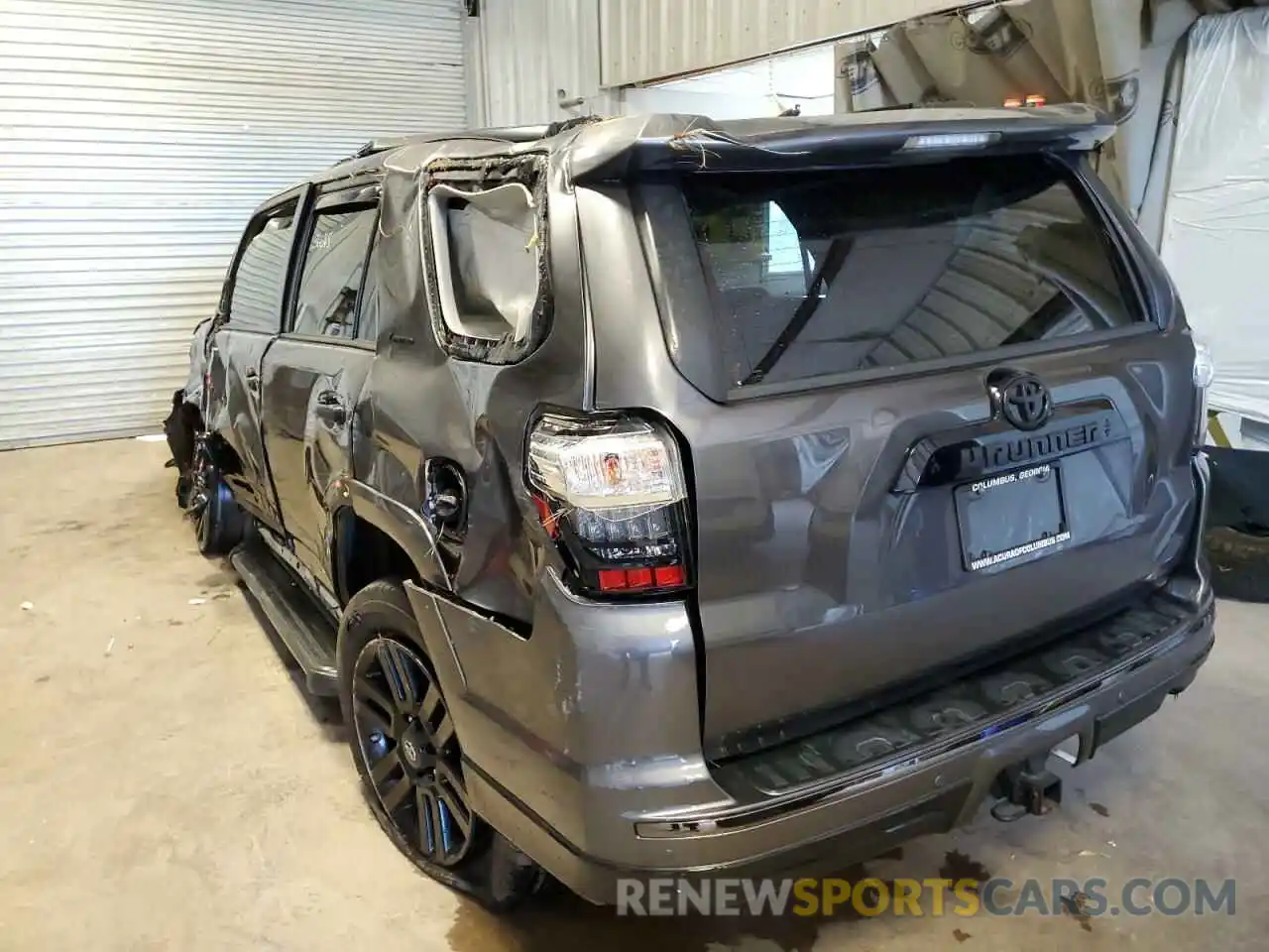 3 Photograph of a damaged car JTEZU5JR2K5208145 TOYOTA 4RUNNER 2019