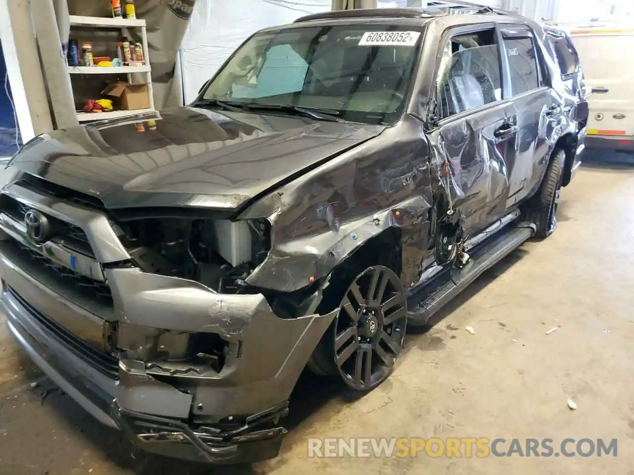 9 Photograph of a damaged car JTEZU5JR2K5208145 TOYOTA 4RUNNER 2019