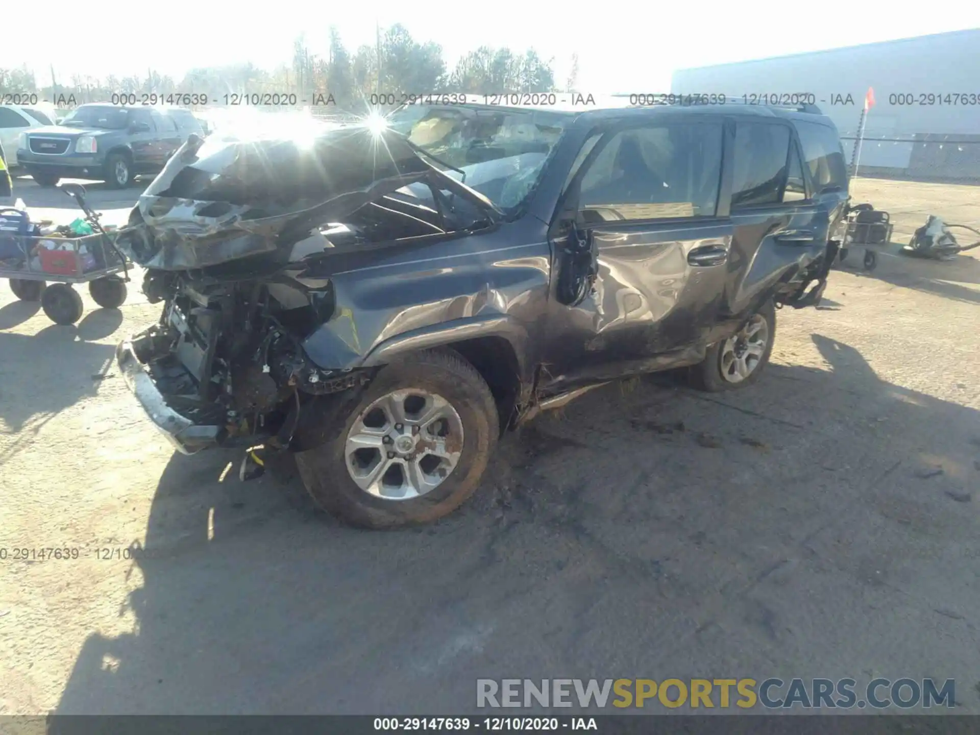 2 Photograph of a damaged car JTEZU5JR2K5211126 TOYOTA 4RUNNER 2019