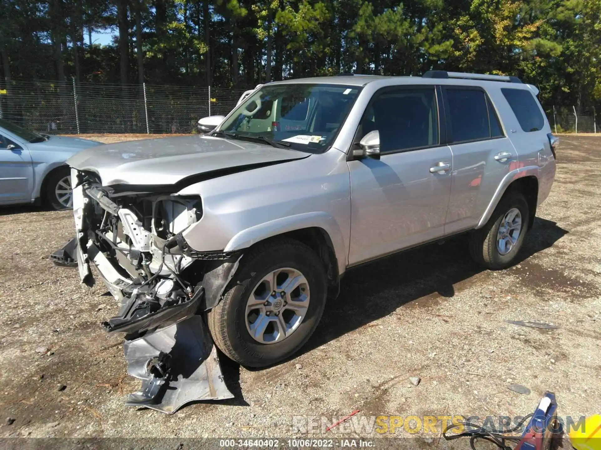 2 Photograph of a damaged car JTEZU5JR2K5211692 TOYOTA 4RUNNER 2019