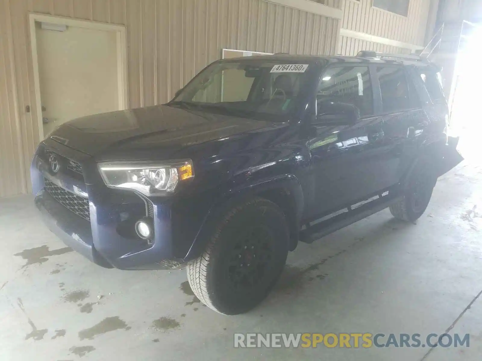 2 Photograph of a damaged car JTEZU5JR2K5211966 TOYOTA 4RUNNER 2019