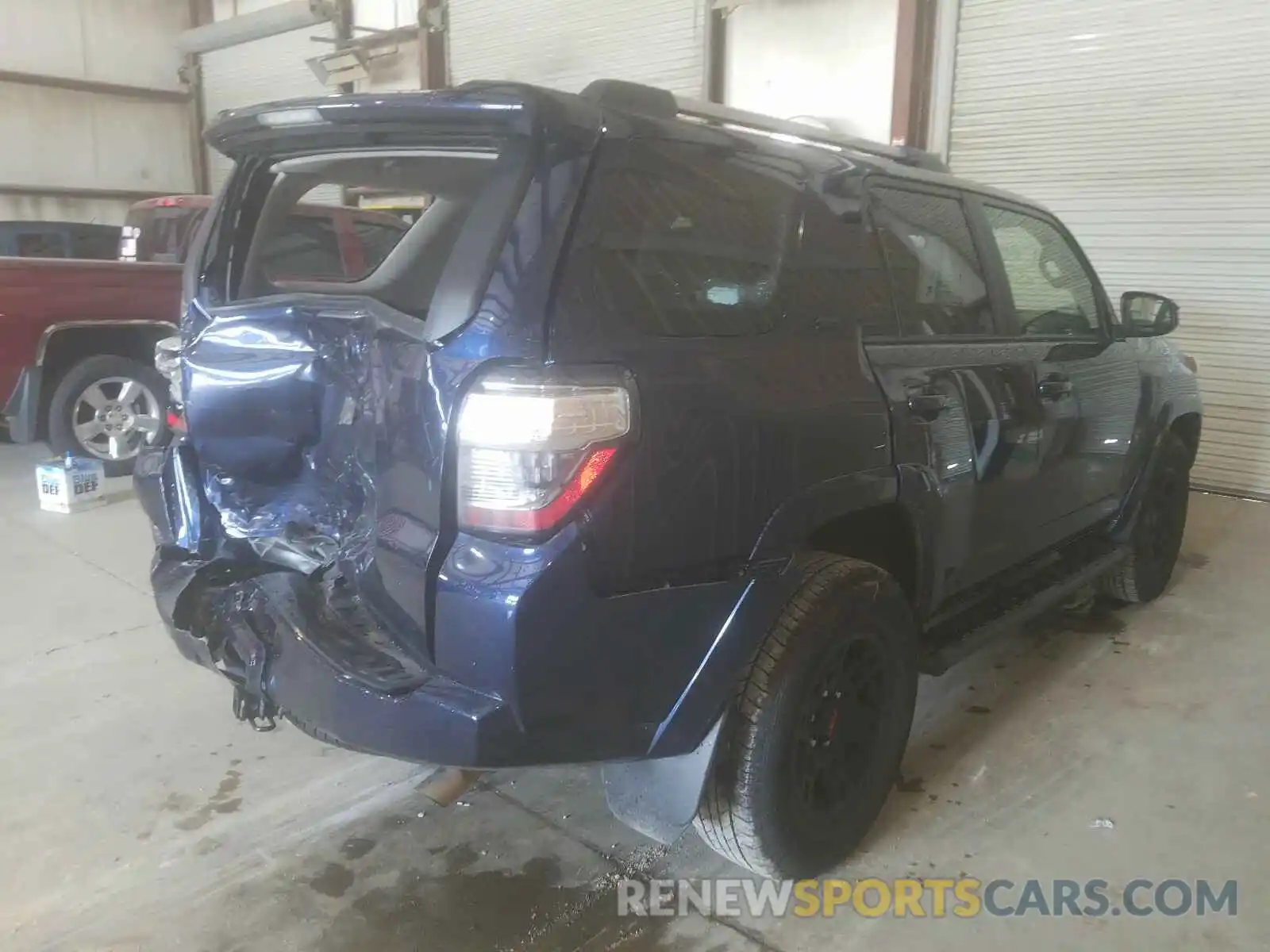 4 Photograph of a damaged car JTEZU5JR2K5211966 TOYOTA 4RUNNER 2019