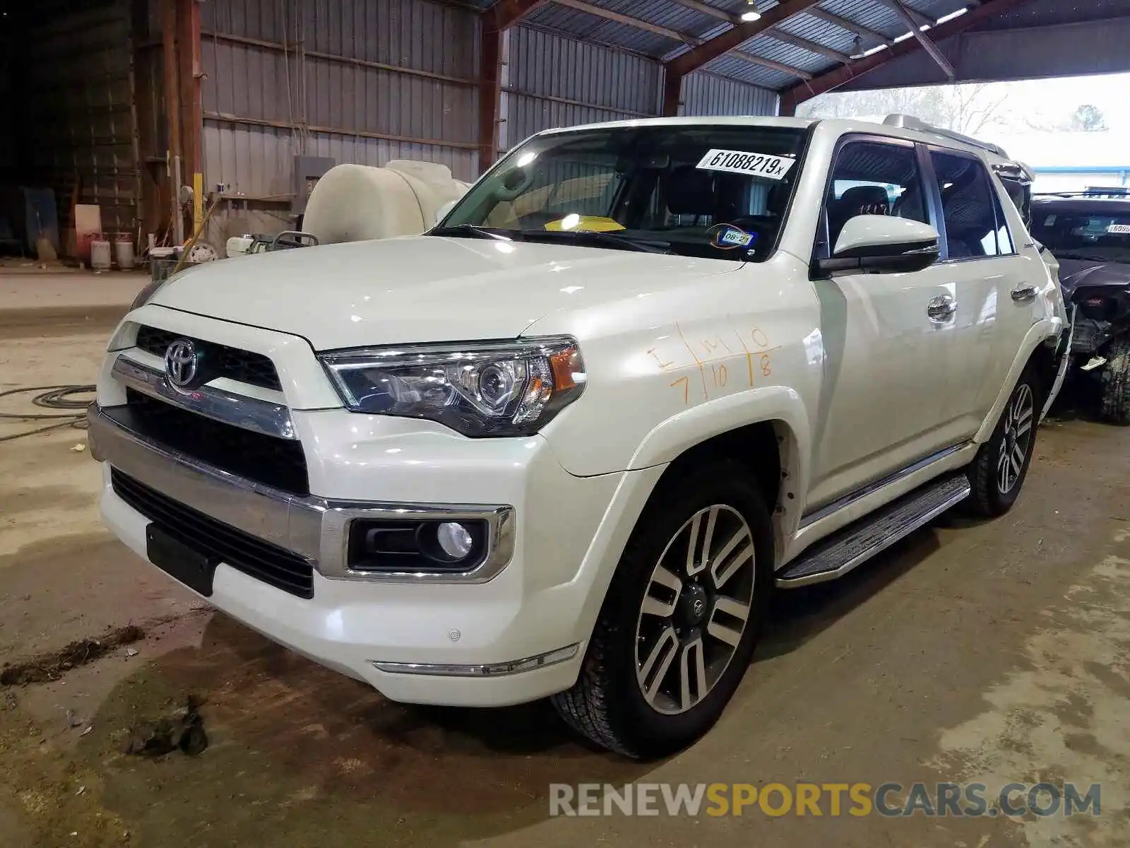 2 Photograph of a damaged car JTEZU5JR2K5212129 TOYOTA 4RUNNER 2019