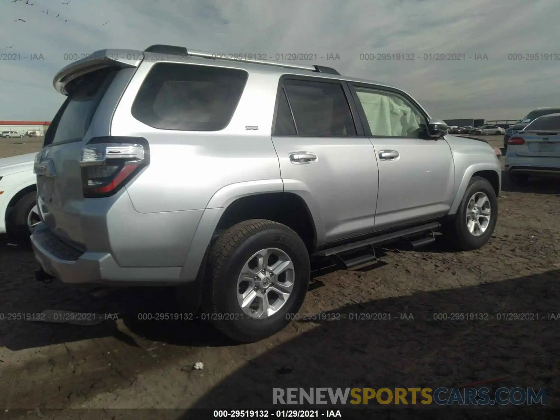 4 Фотография поврежденного автомобиля JTEZU5JR2K5212812 TOYOTA 4RUNNER 2019